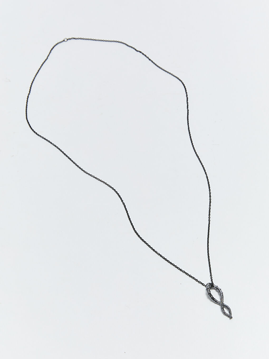 قلادة رجالي معدن