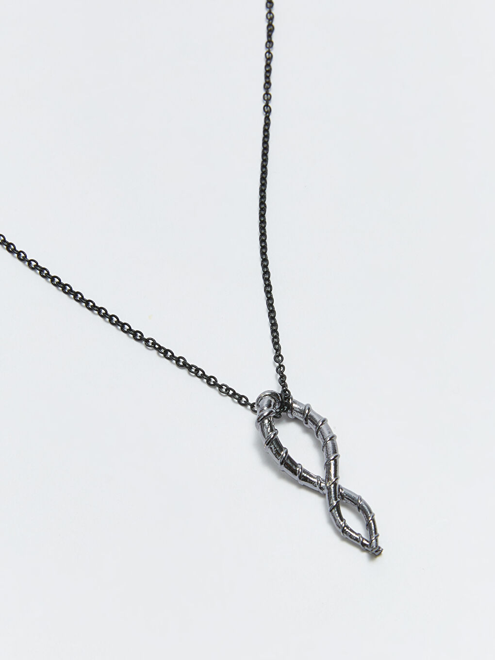 قلادة رجالي معدن-1