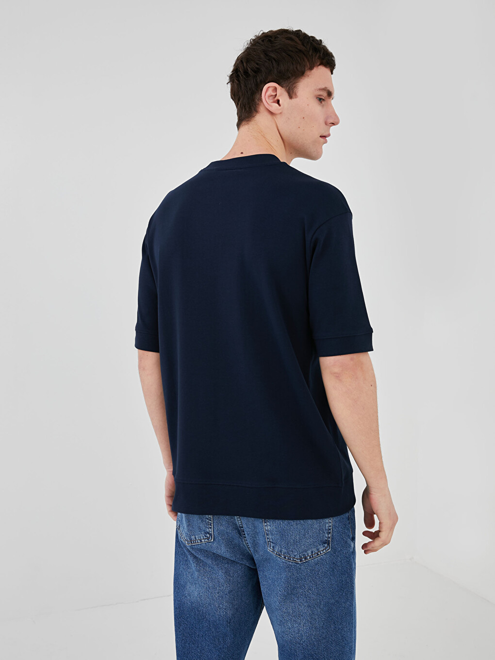 Crew Neck Short Sleeve Basic Men's Sweatshirt-3