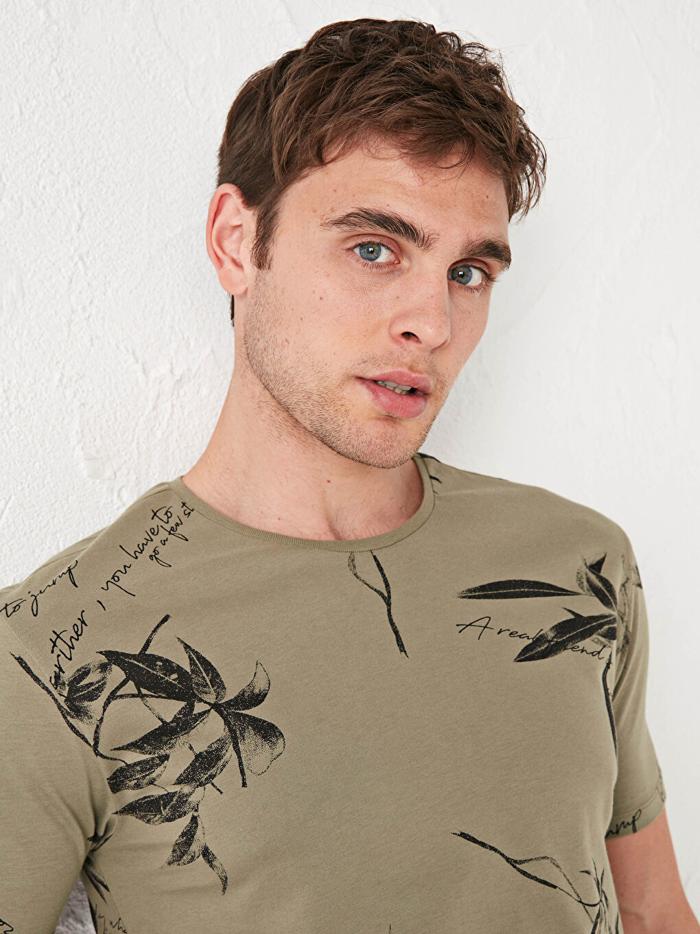 Haki Bisiklet Yaka Kısa Kollu Baskılı Penye Erkek Tişört-1