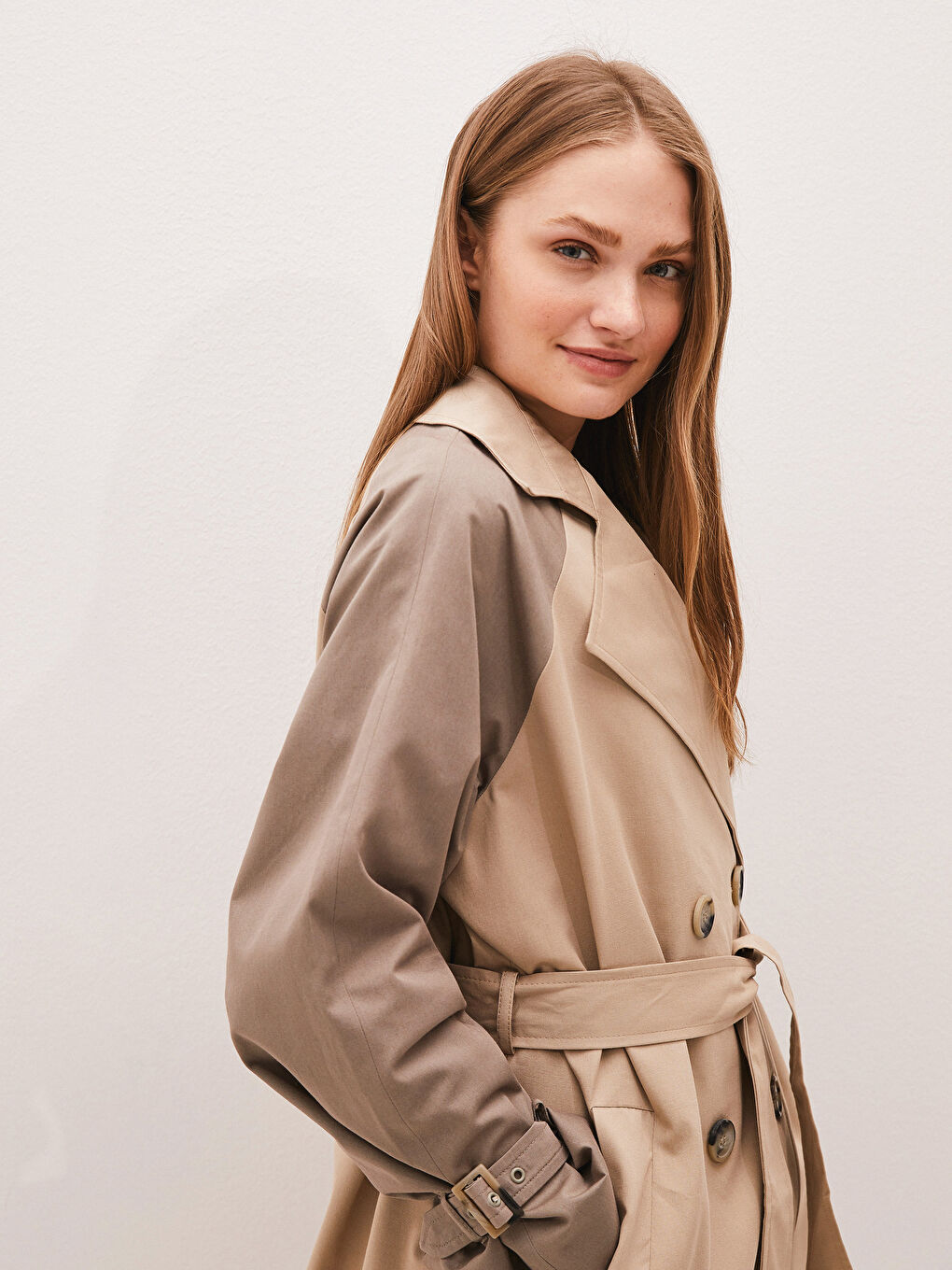 Bej Ceket Yaka Renk Bloklu Uzun Kollu Oversize Kadın Trençkot-3