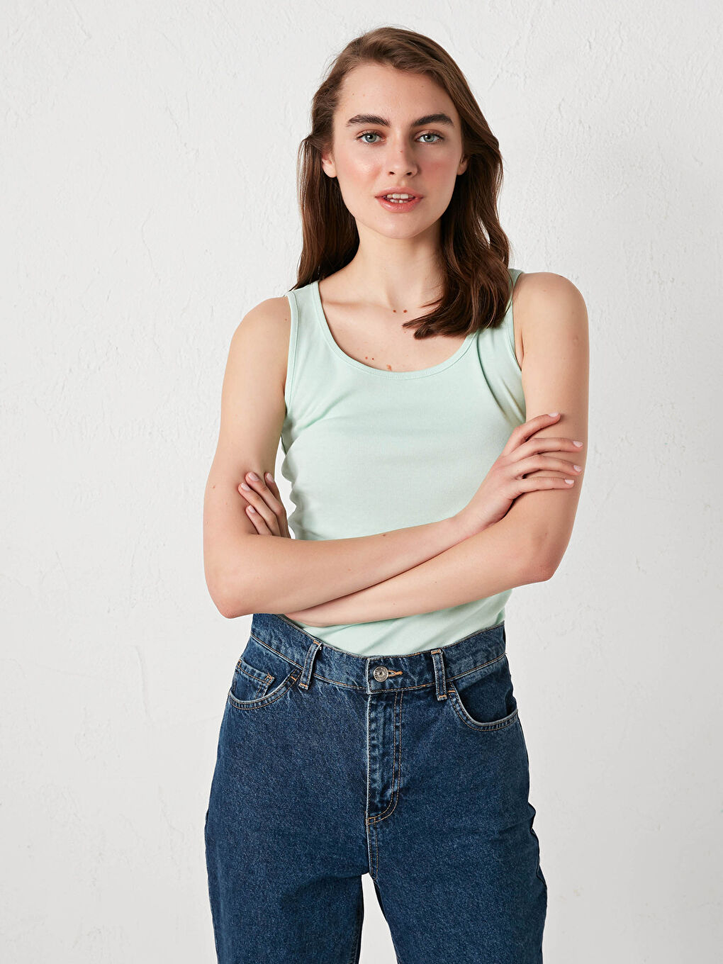 Yeşil U Yaka Askılı Düz Pamuklu Kadın Atlet-10