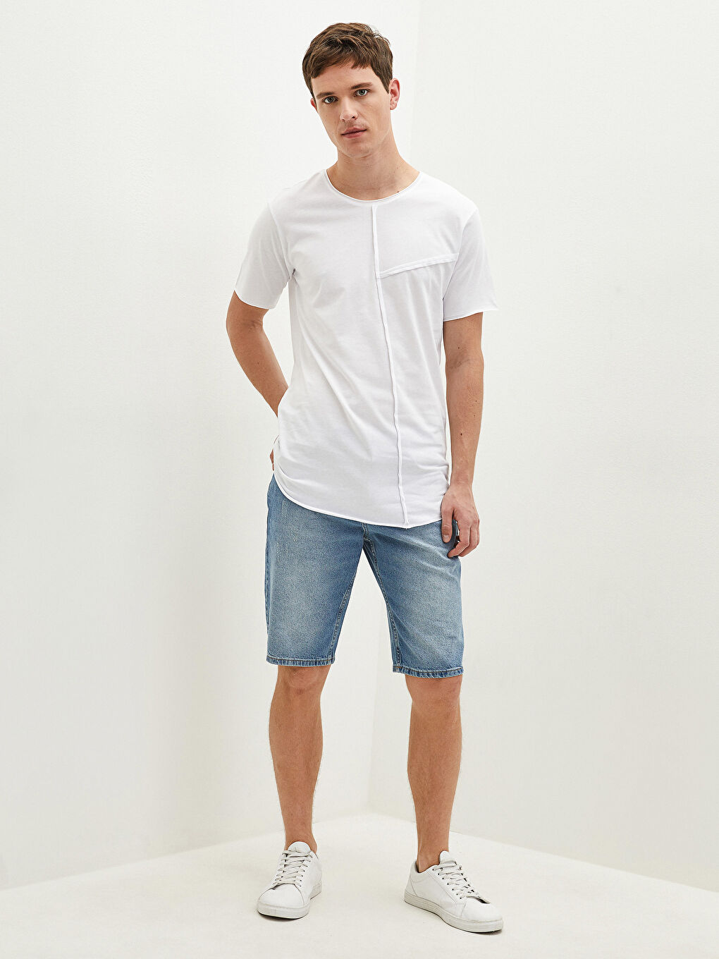 Beyaz Bisiklet Yaka Penye Erkek Tişört-4