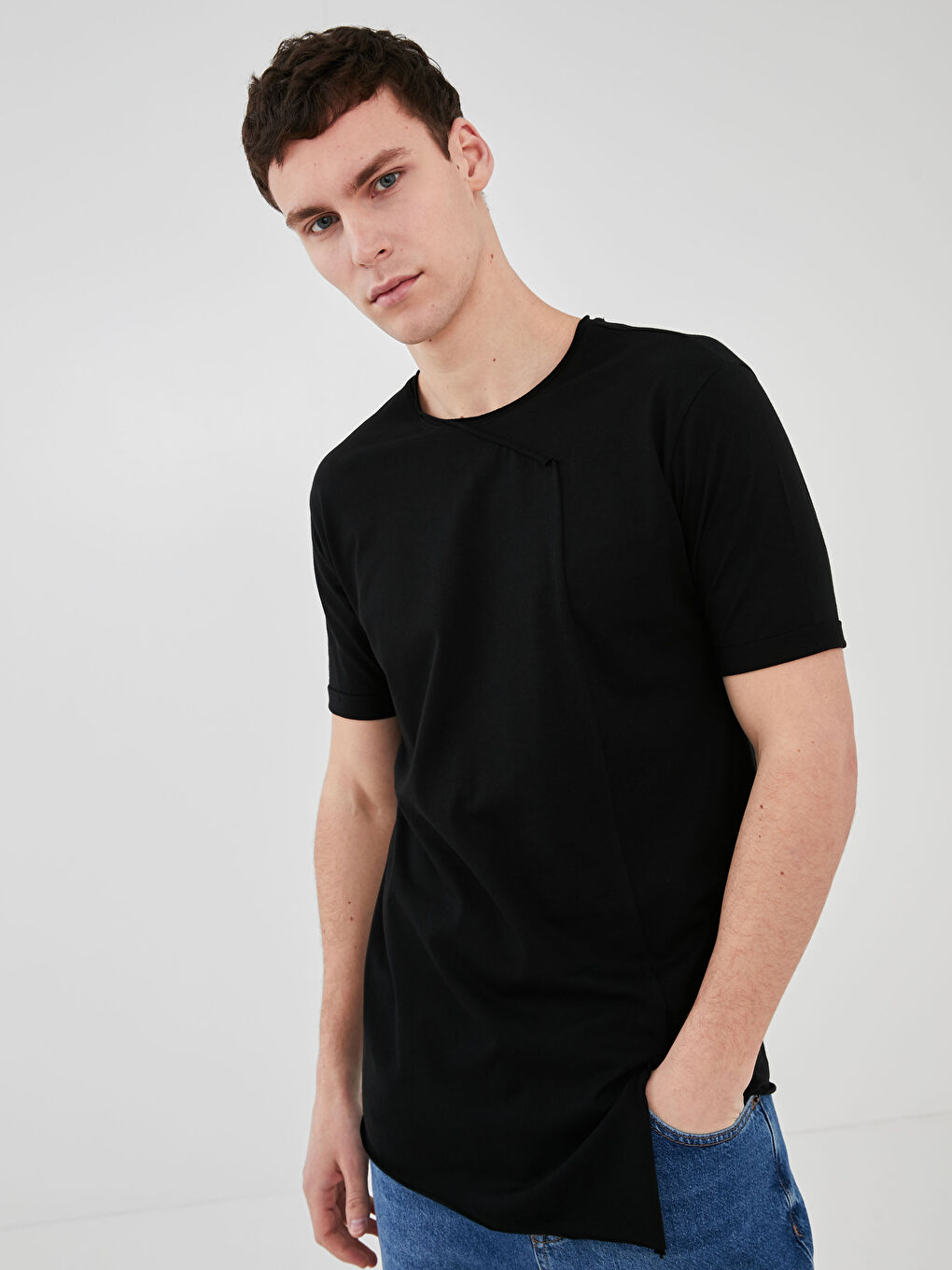 Siyah Bisiklet Yaka Kısa Kollu Basic Penye Erkek Tişört
