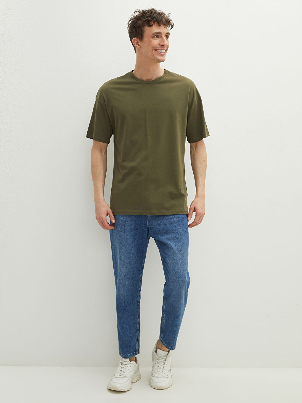 Haki Bisiklet Yaka Kısa Kollu Basic Oversize Erkek Tişört-2