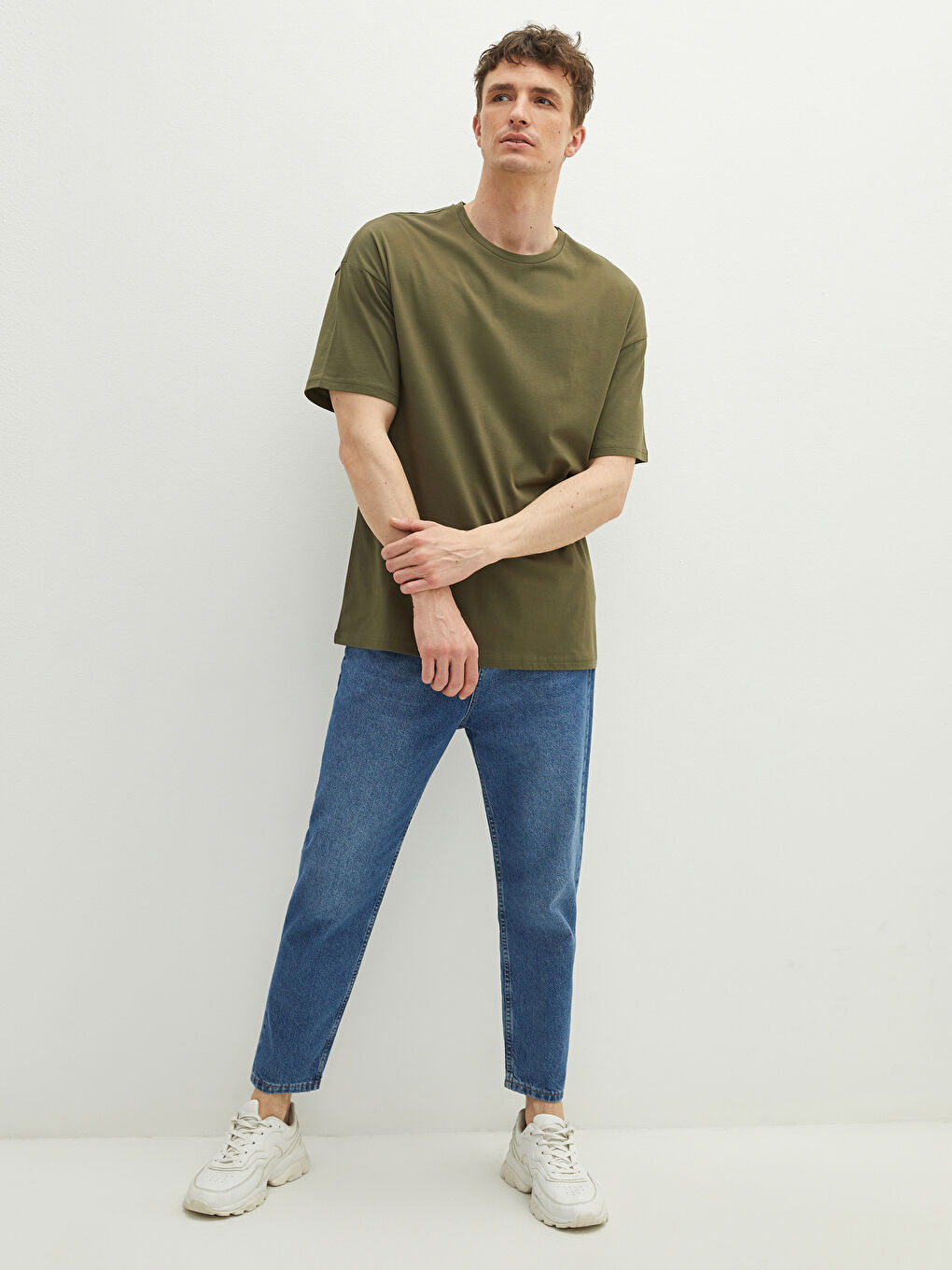 Haki Bisiklet Yaka Kısa Kollu Basic Oversize Erkek Tişört-3