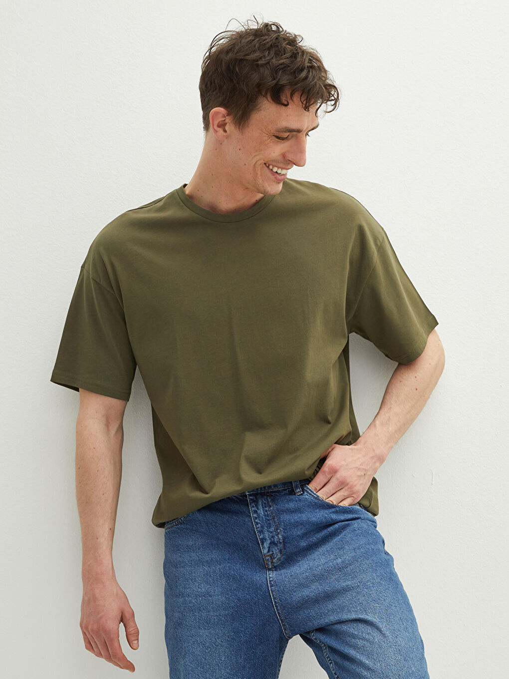 Haki Bisiklet Yaka Kısa Kollu Basic Oversize Erkek Tişört