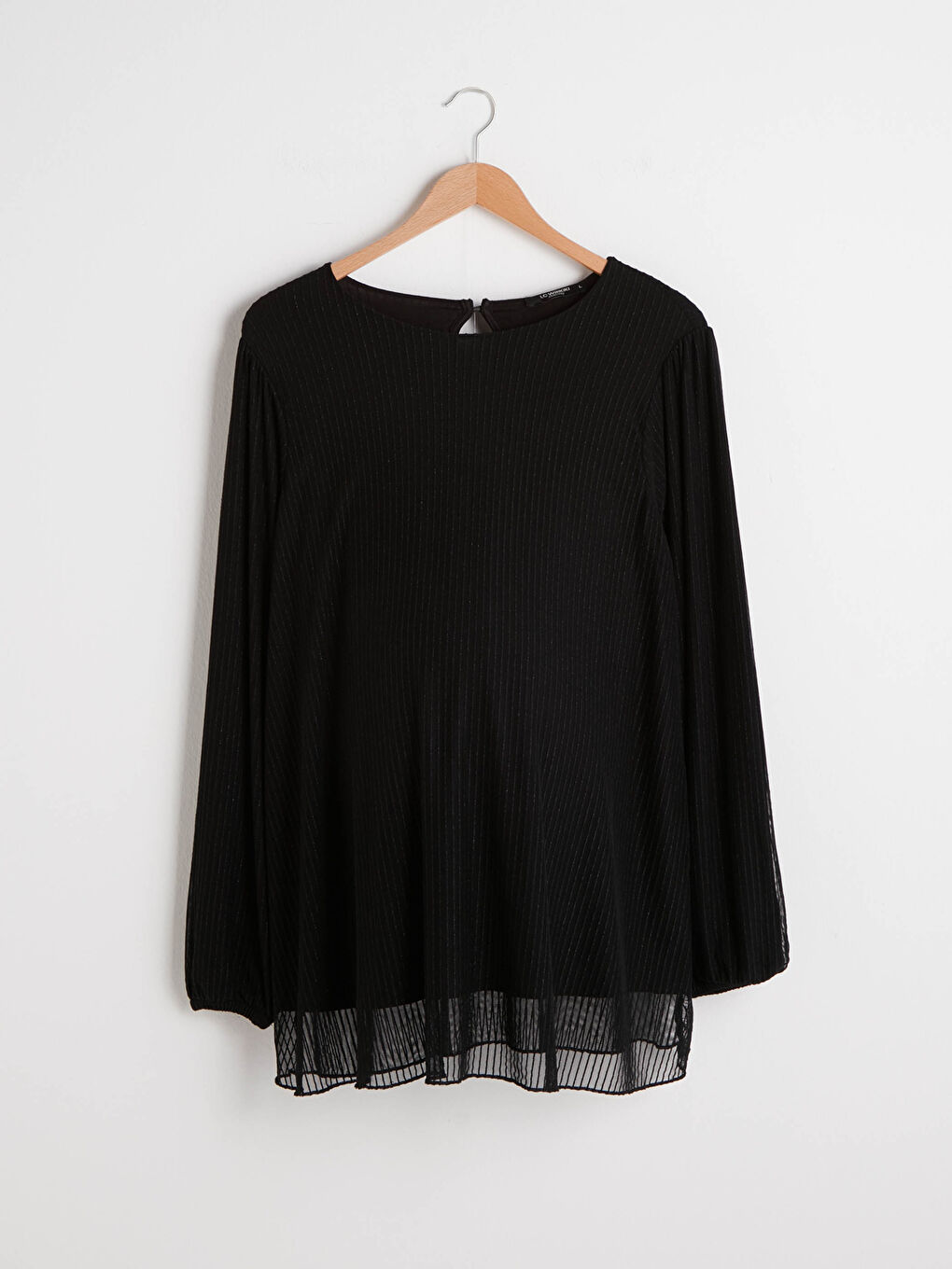 بلوزة حوامل بكم طويل بتفاصيل تول وياقة دائرية-5