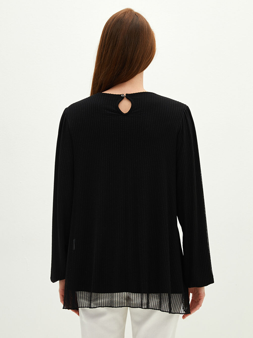 بلوزة حوامل بكم طويل بتفاصيل تول وياقة دائرية-3