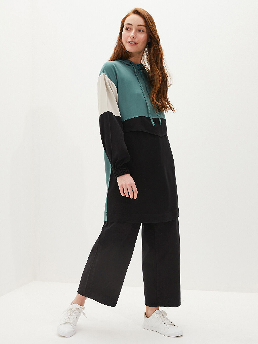 Siyah Kapüşon Yaka Renk Bloklu Uzun Kollu Belmando Kumaş Oversize Kadın Tunik-3