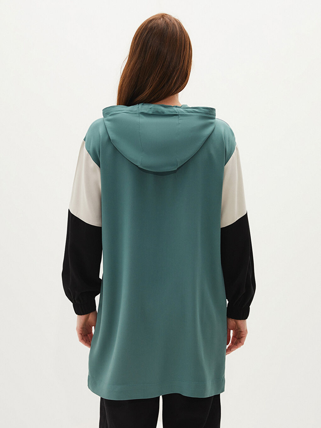 Siyah Kapüşon Yaka Renk Bloklu Uzun Kollu Belmando Kumaş Oversize Kadın Tunik-5