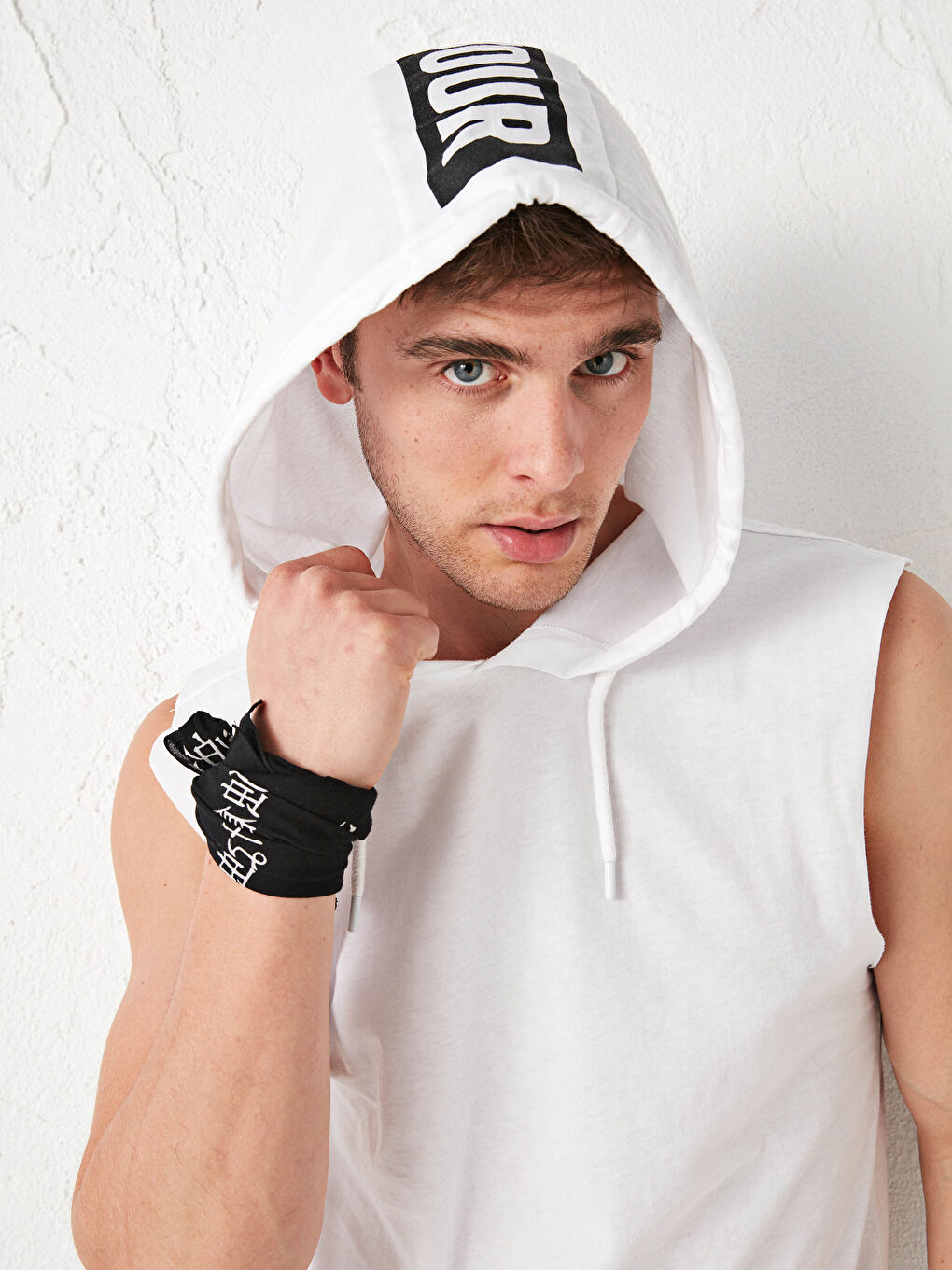 Muška bezrukavna majica sa kapuljačom-1