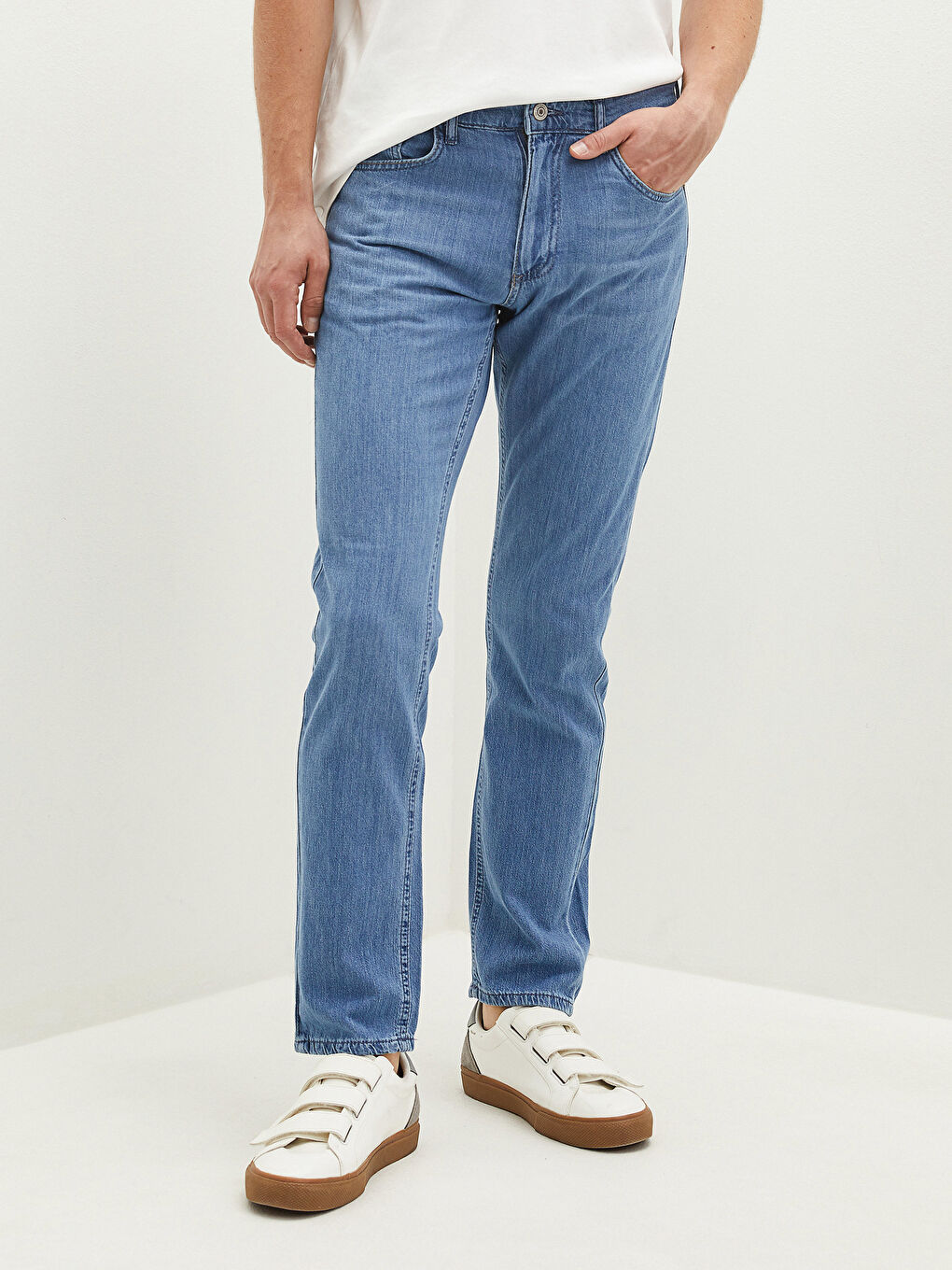 779 جينز بقصة عادية للرجال-3
