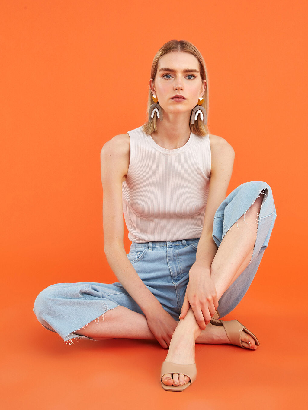 Bej Deri Görünümlü Topuklu Kadın Terlik-2