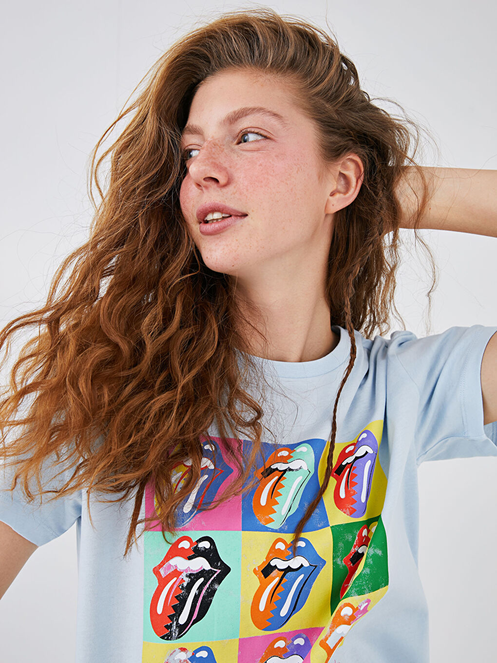 Әйелдерге арналған дөңгелек жағалы rolling stones принтті қысқа жеңді мақта футболка-2