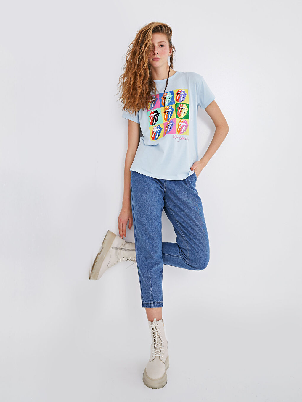 Әйелдерге арналған дөңгелек жағалы rolling stones принтті қысқа жеңді мақта футболка-3