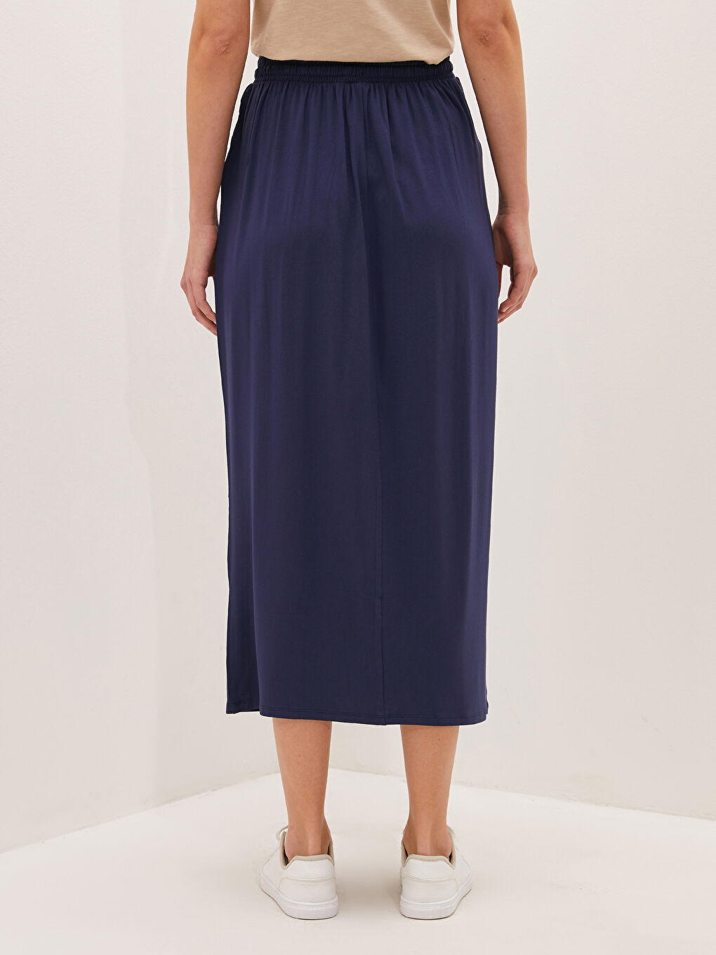 LCWAIKIKI Classic Women's Elasticated Waist Plain Skirt -S1EN06Z8-LFY