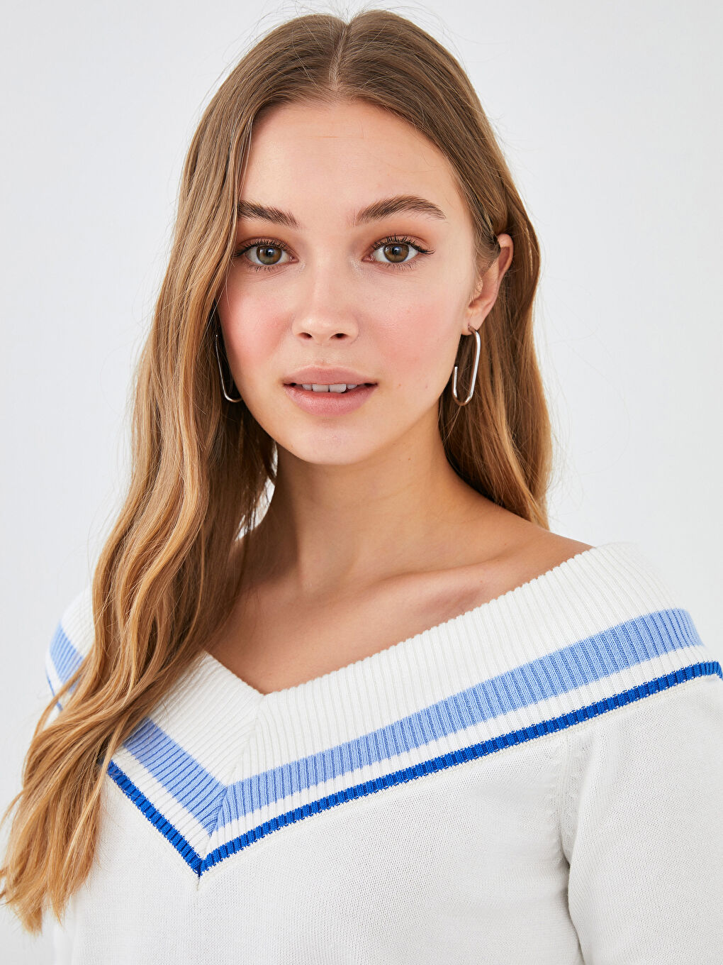 Ekru Kayık Yaka Çizgili Kadın Triko Kazak-1