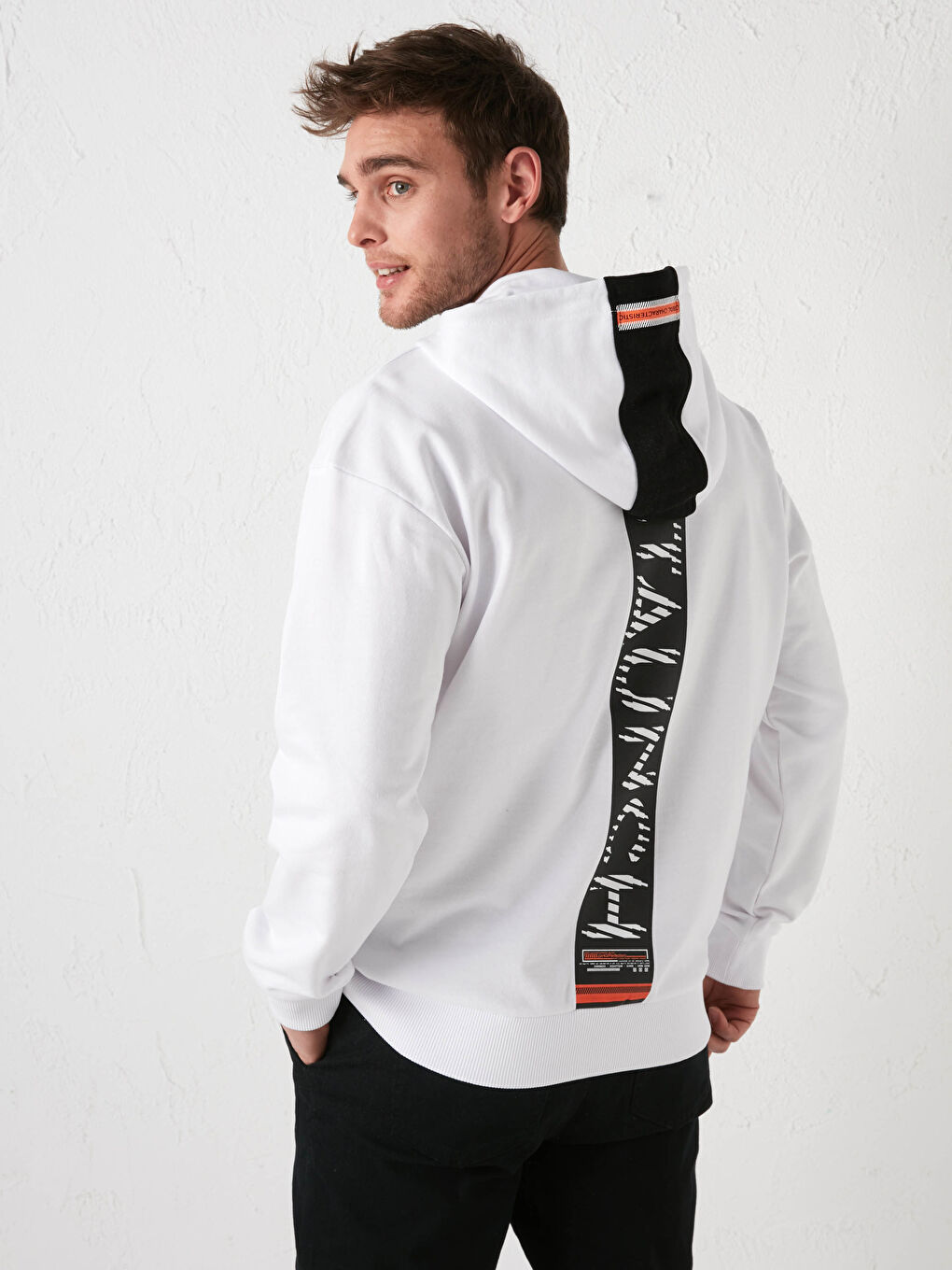 Beyaz Uzun Kollu Baskılı Kalın Erkek Hoodie-1