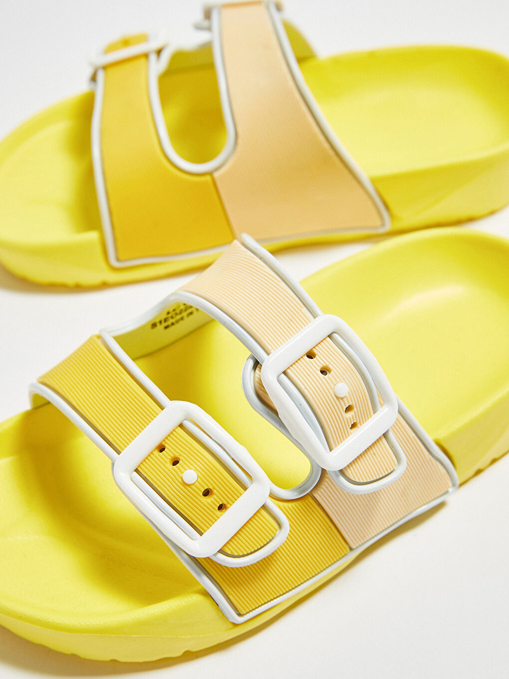 Sarı Erkek Bebek Plaj Terliği-3