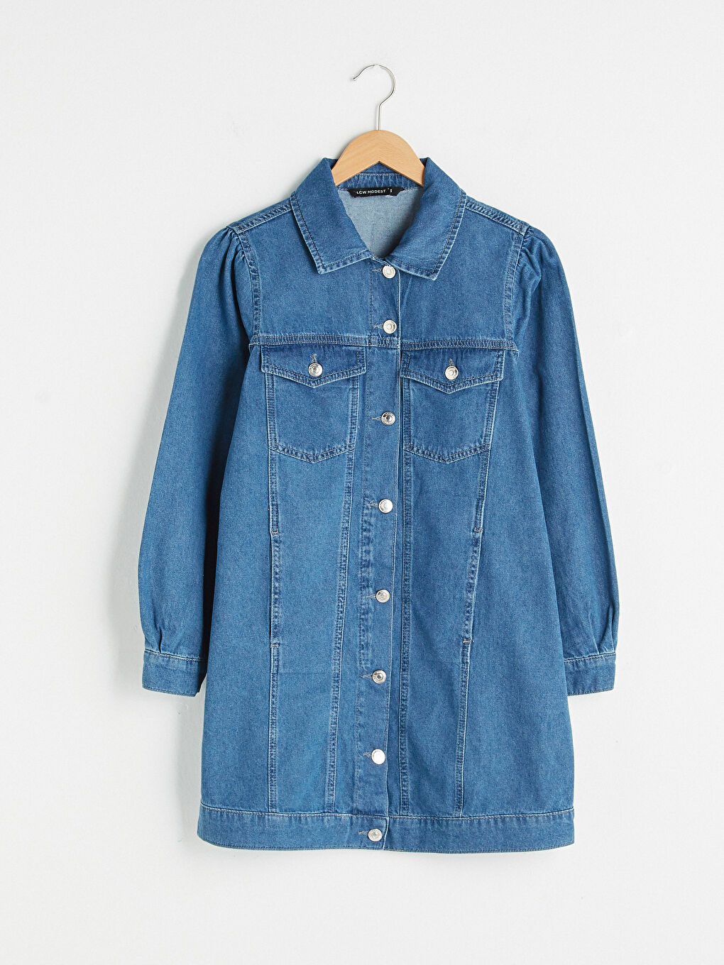 LCW Modest Jeansjacke für Damen mit Hemdkragen, Tasche und langen Ärmeln -S1EO65Z8-H45
