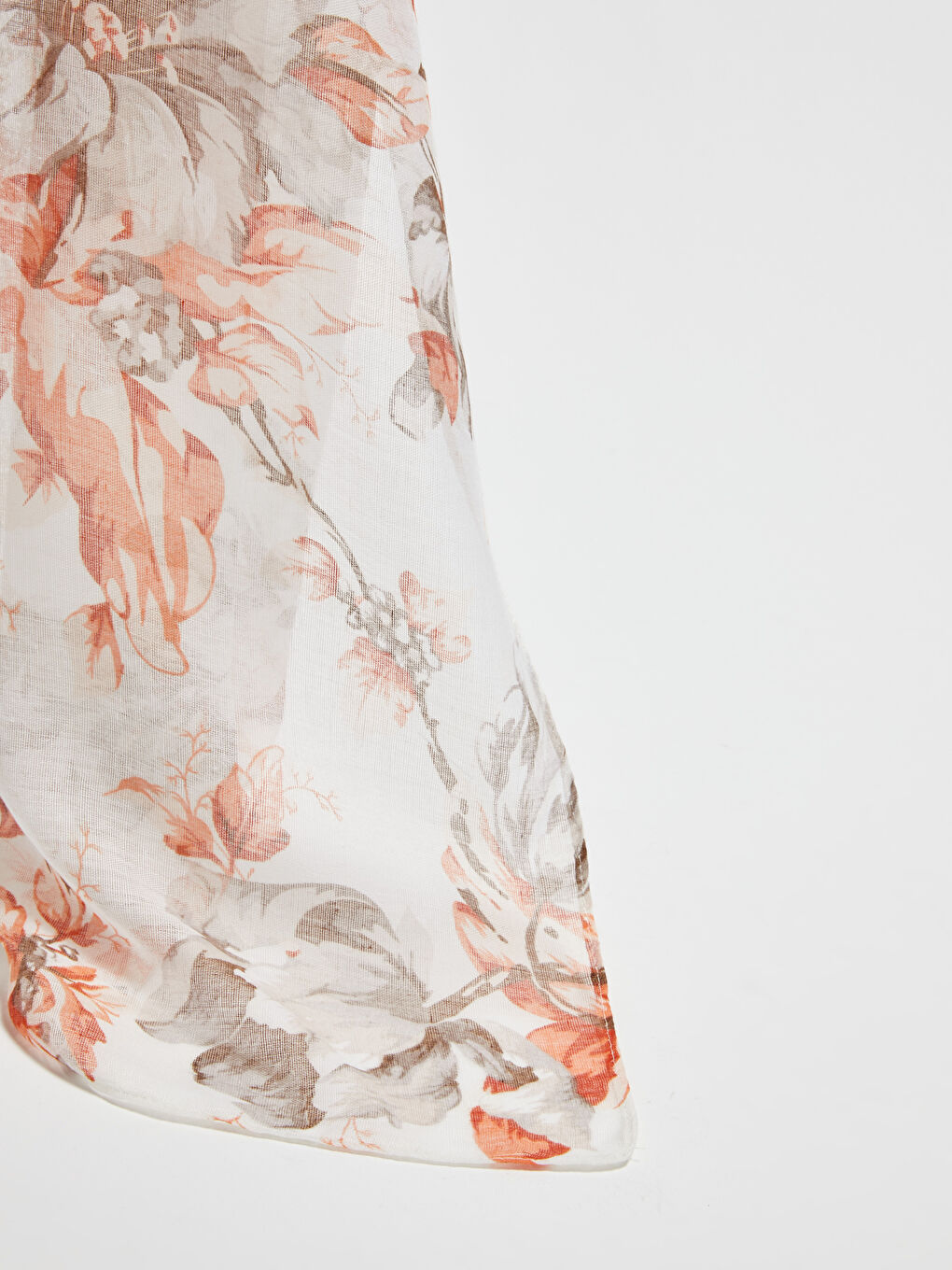 Beyaz Çiçek Desenli Şal-3