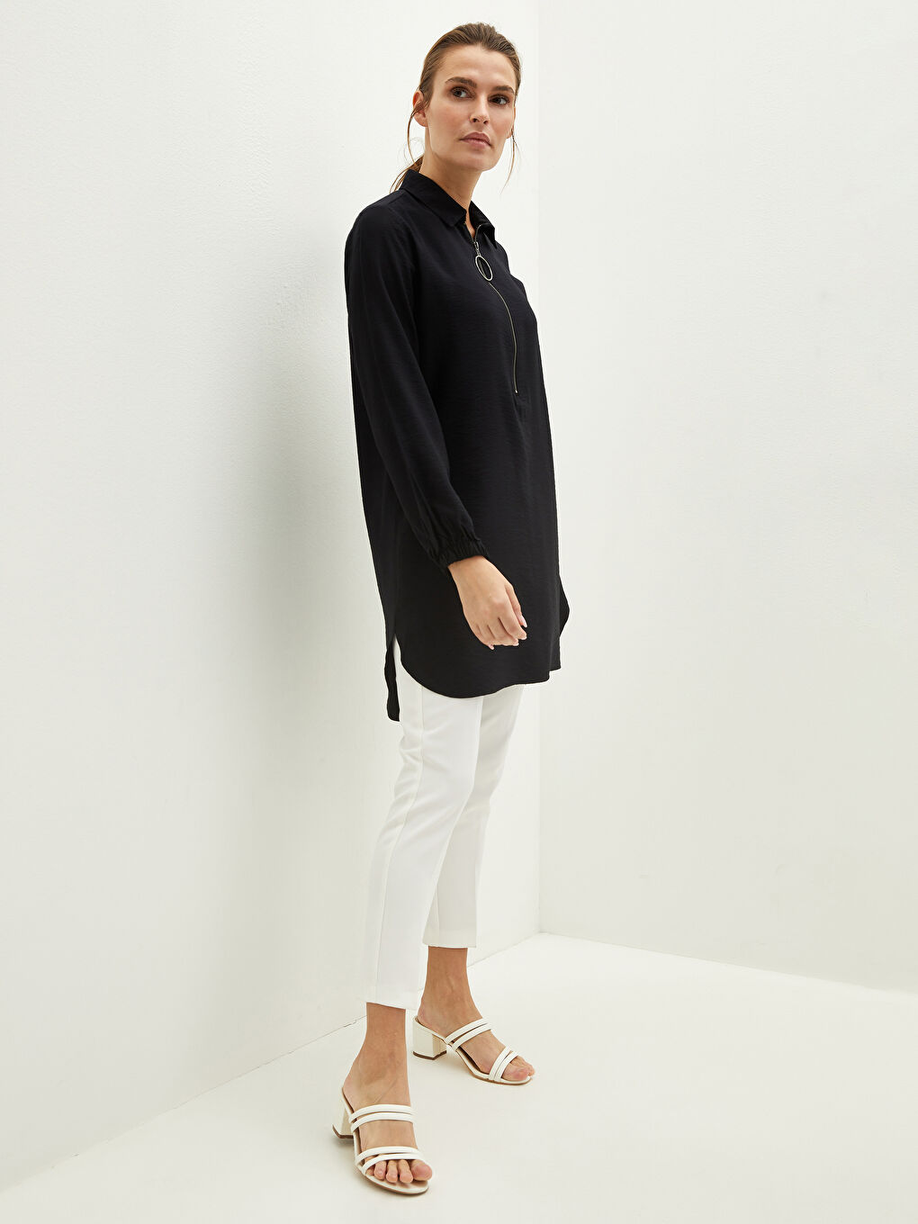 Women's Tunic With Shirt Collar Zipper Detailed Long Sleeve-3