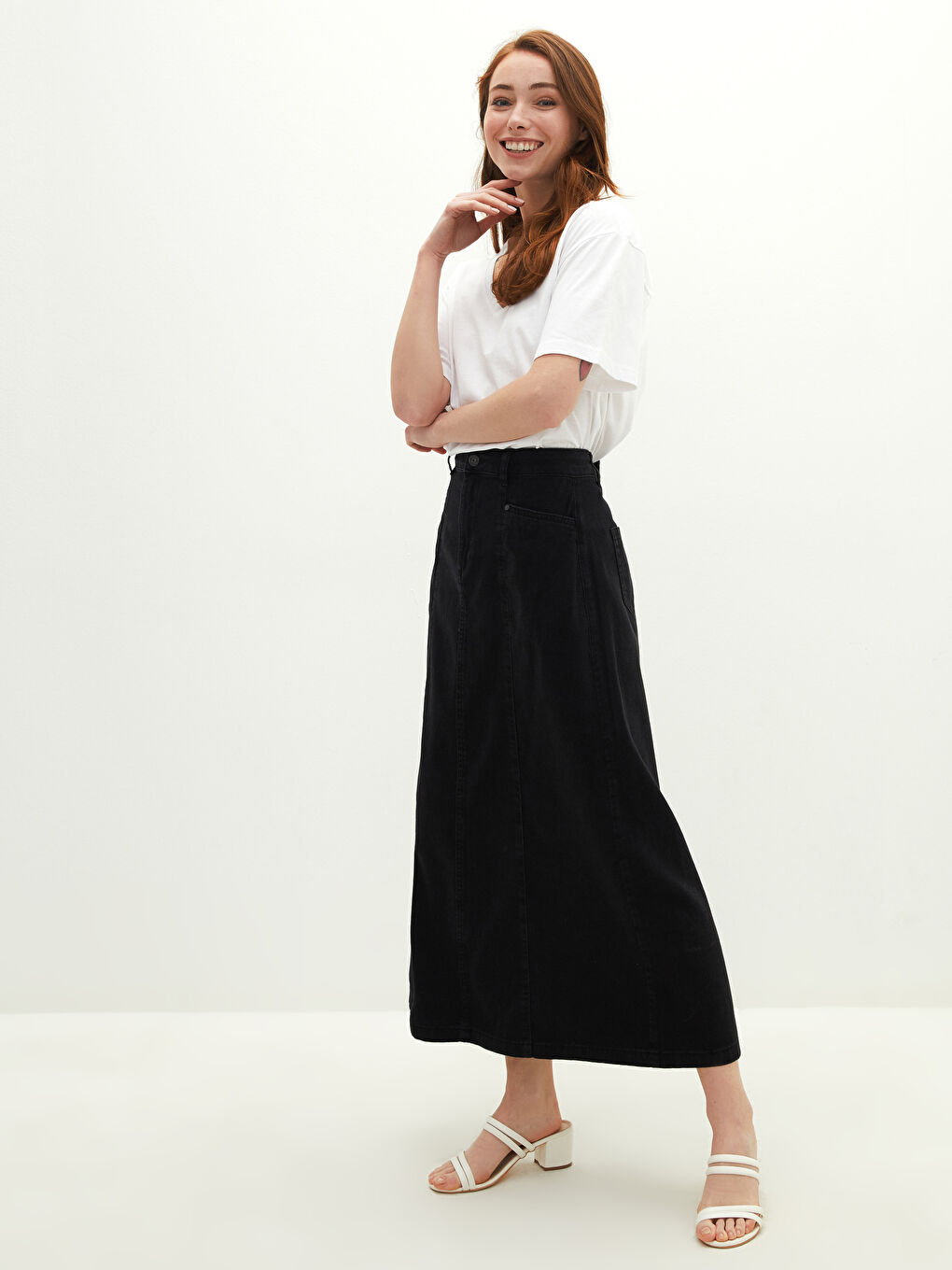 Women's Pocket Detailed Straight Jean Skirt