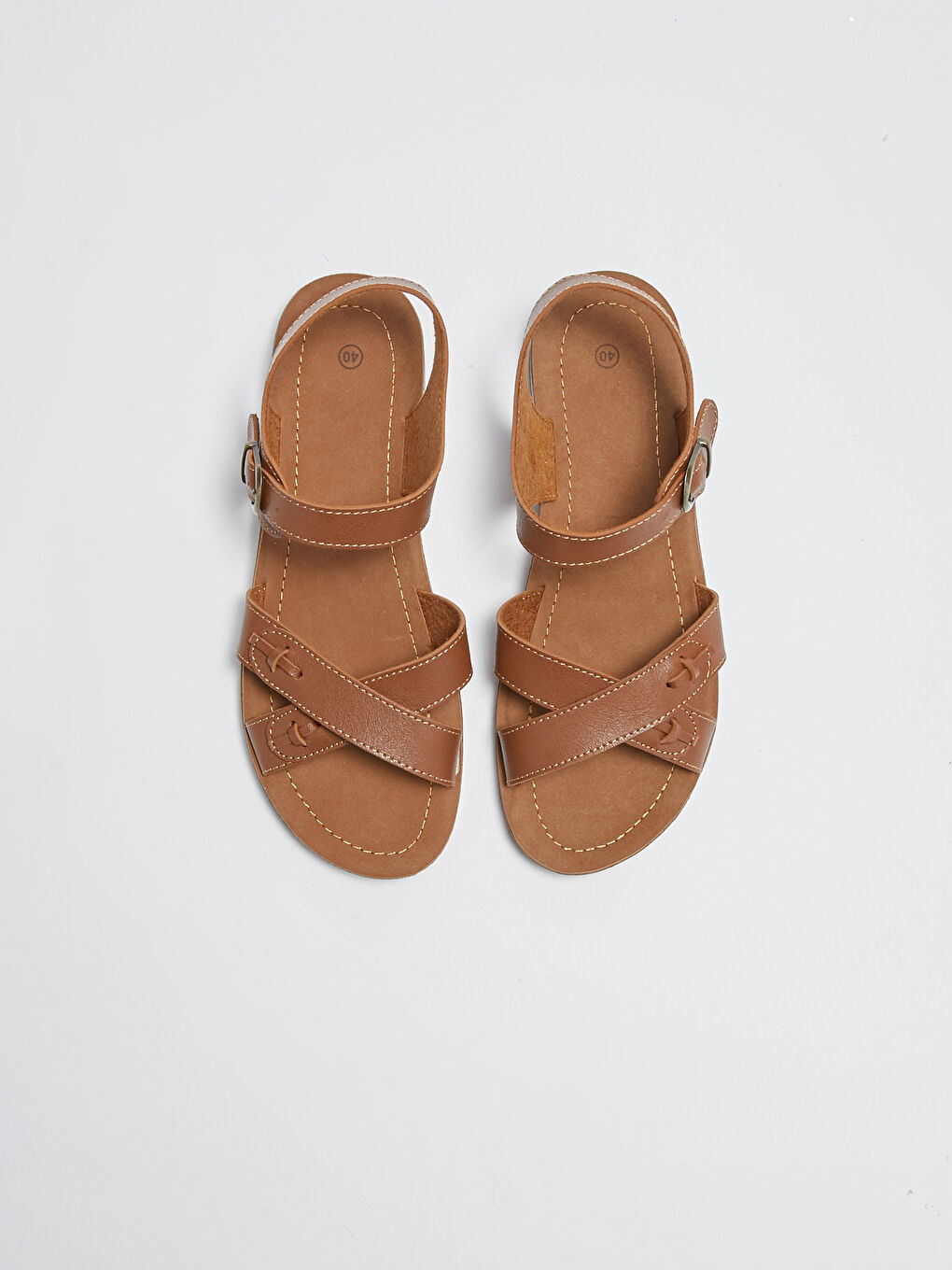 Kahverengi Çapraz Bantlı Deri Görünümlü Kadın Sandalet-5