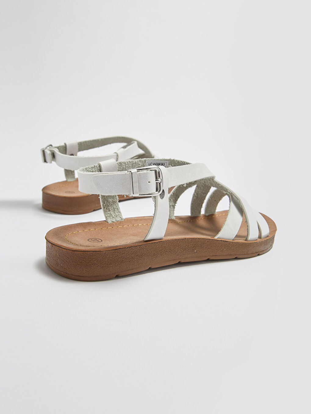 Сандали с кръстосани ленти от изкуствена кожа за жени-3