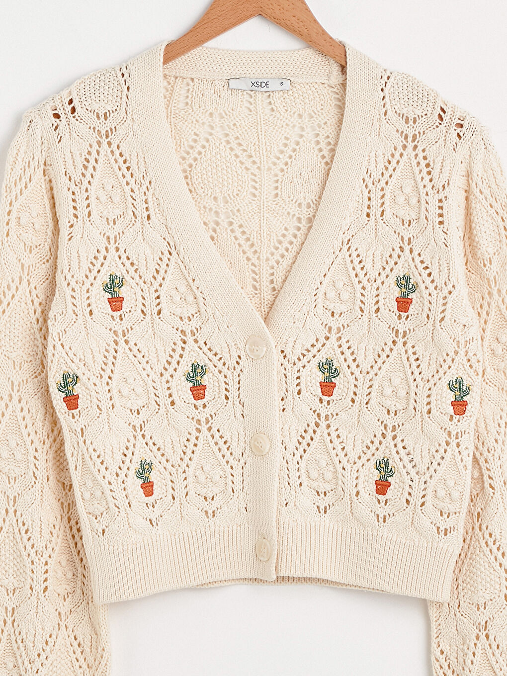 Ekru V Yaka Desenli Kadın Triko Hırka-10