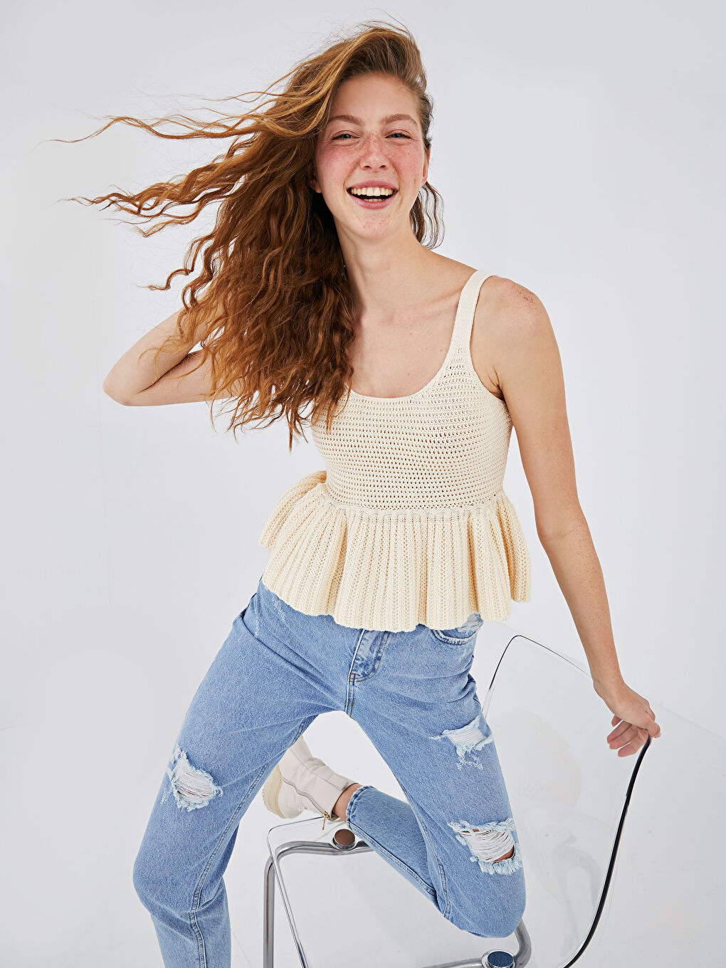 Ekru Kadın U Yaka Düz Askılı Kolsuz Triko Kazak-2