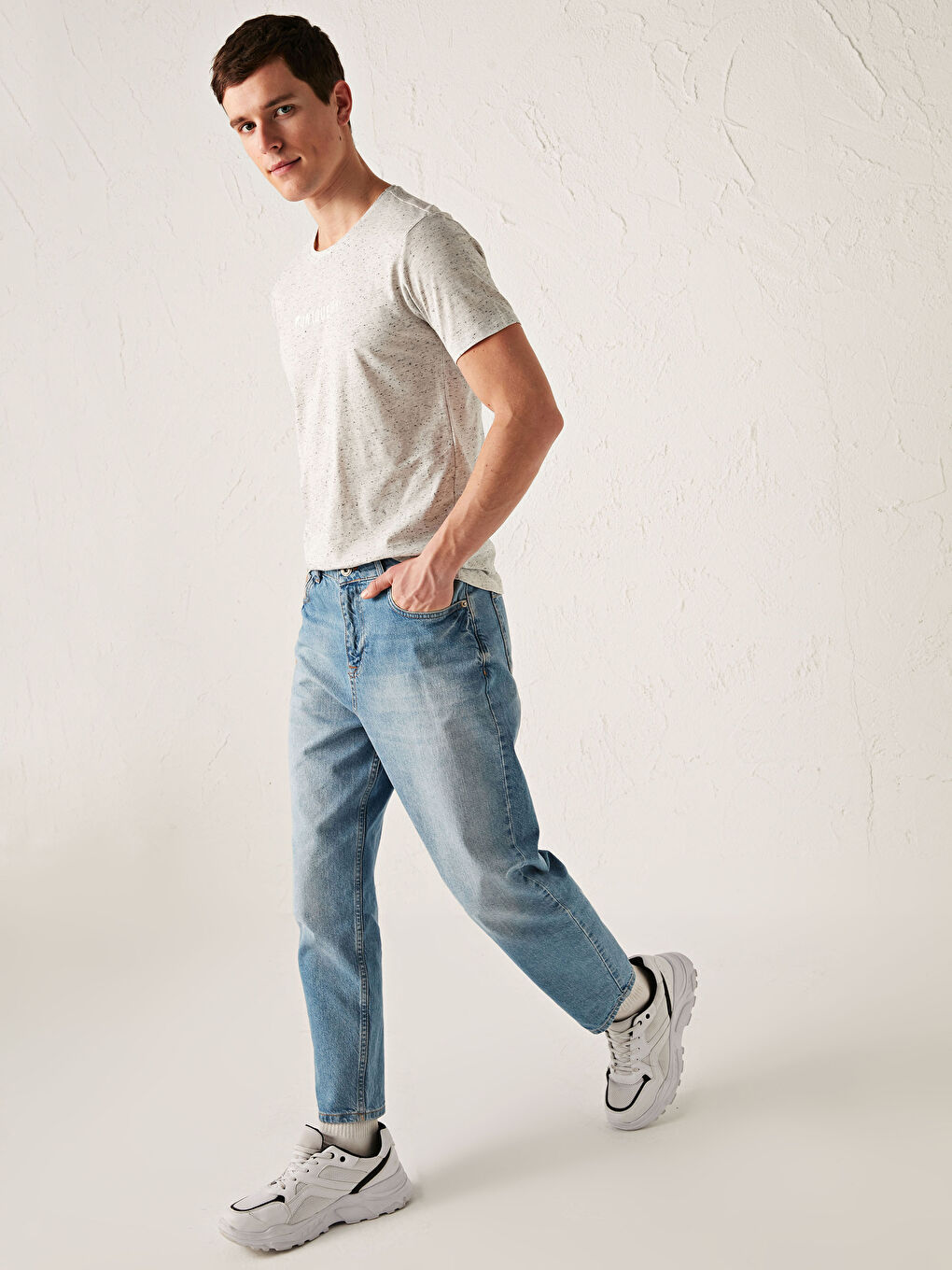 Antrasit Bisiklet Yaka Baskılı Penye Tişört-1