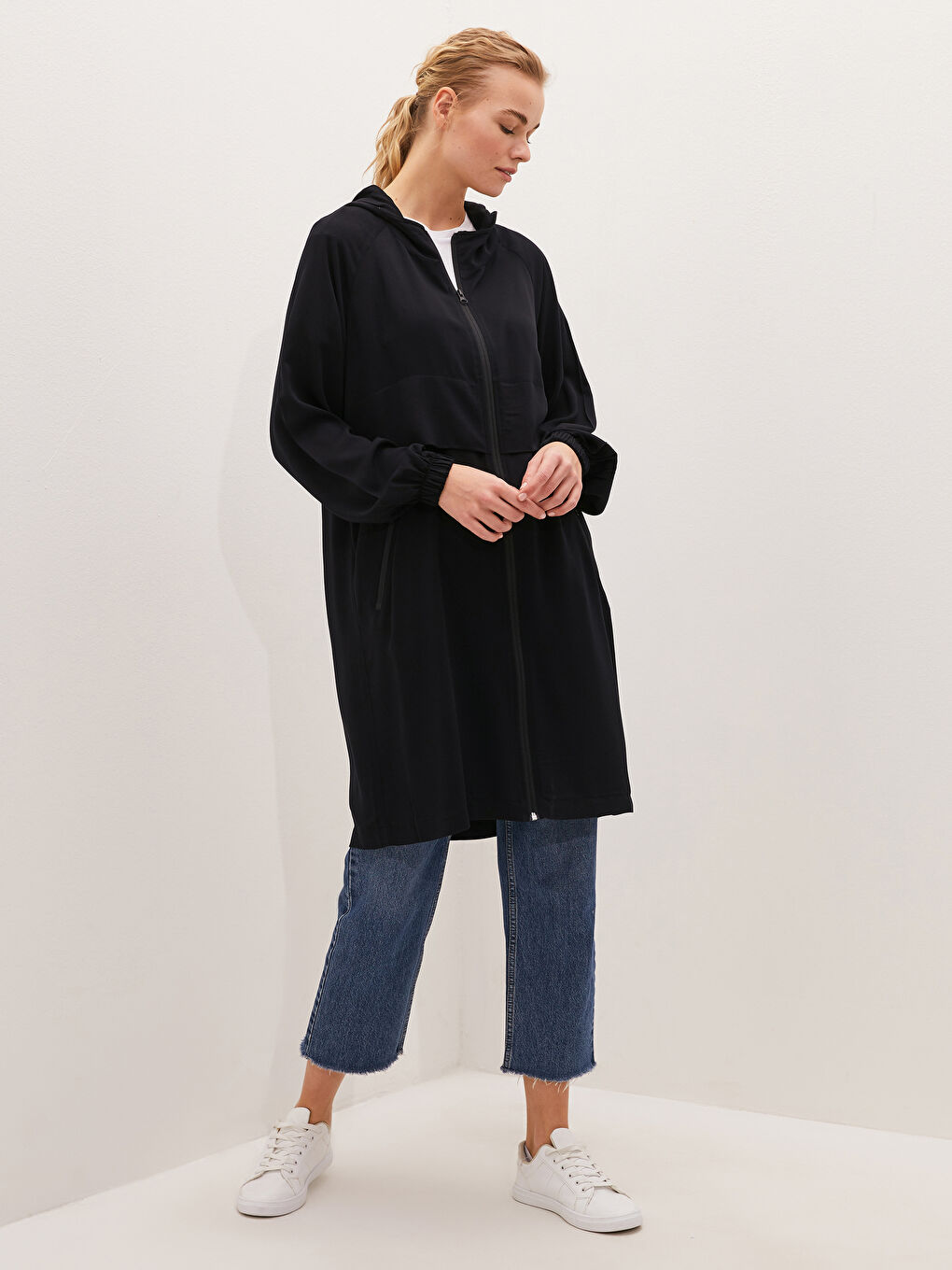 Hooded Regular Pocket Detailed Long Sleeve Women's Coat-4