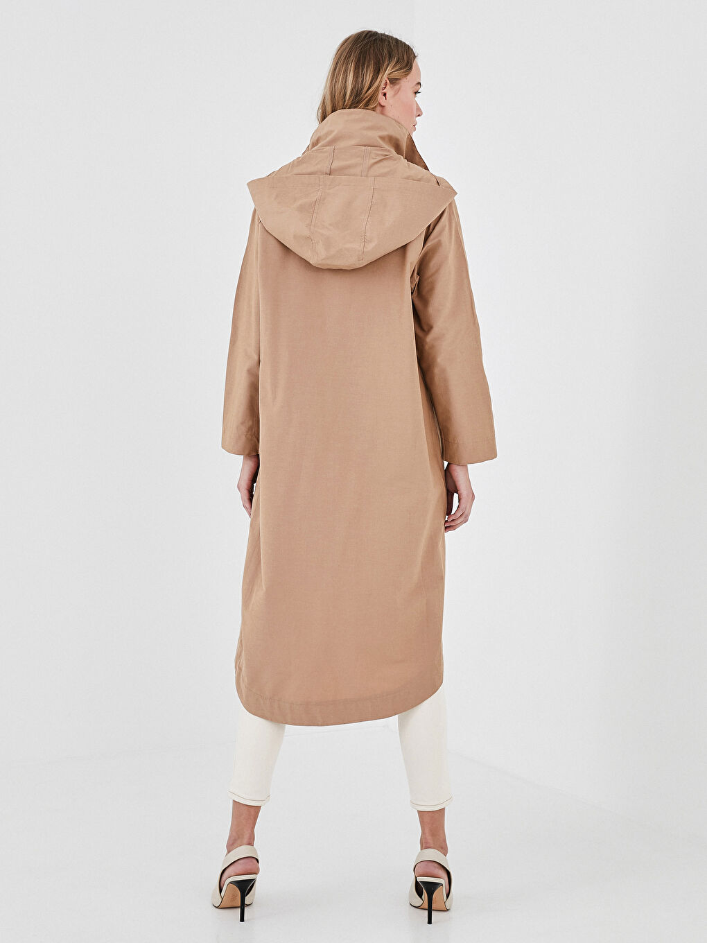 LCWAIKIKI Classic Hooded Zippered Long Sleeve Pocket Detailed Women's Coat -S1ET28Z8-GVL
