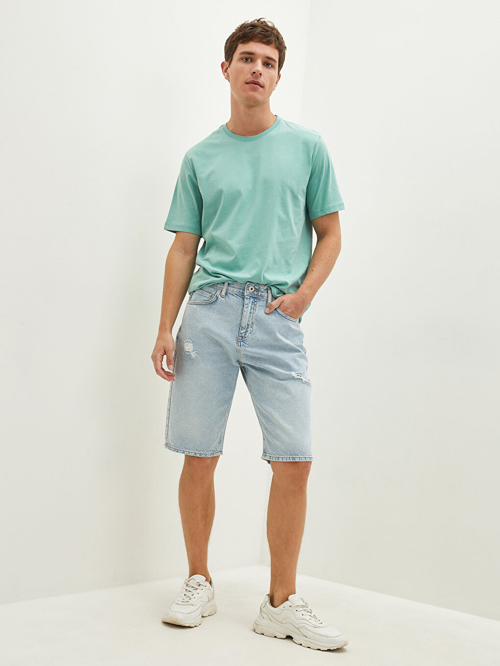 İndigo Rahat Kalıp Erkek Bermuda Jean Şort-1