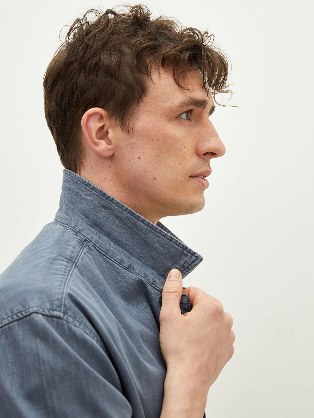 Relaxed Fit Short Sleeve Men's Denim Shirt-4