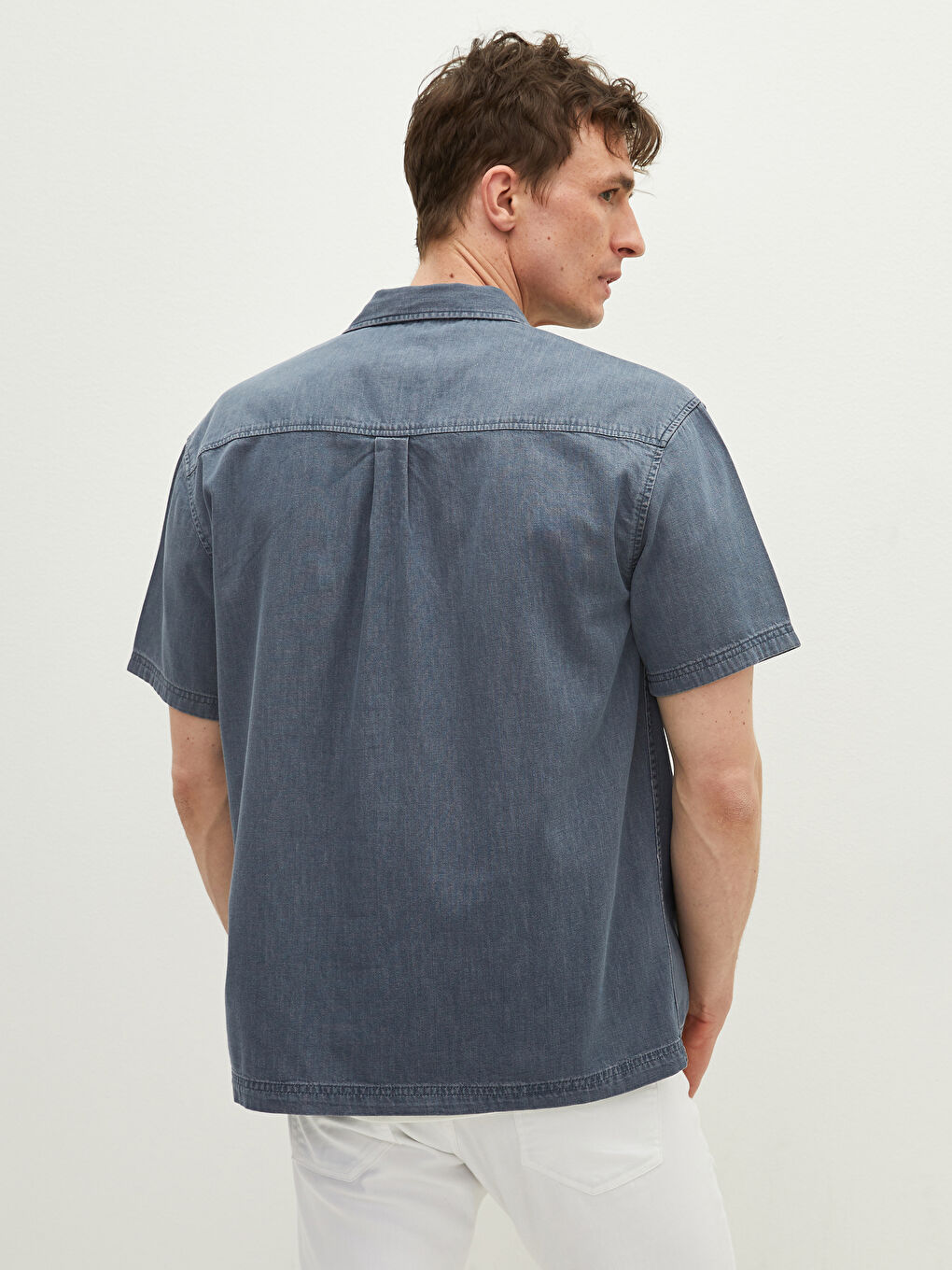 Relaxed Fit Short Sleeve Men's Denim Shirt-5