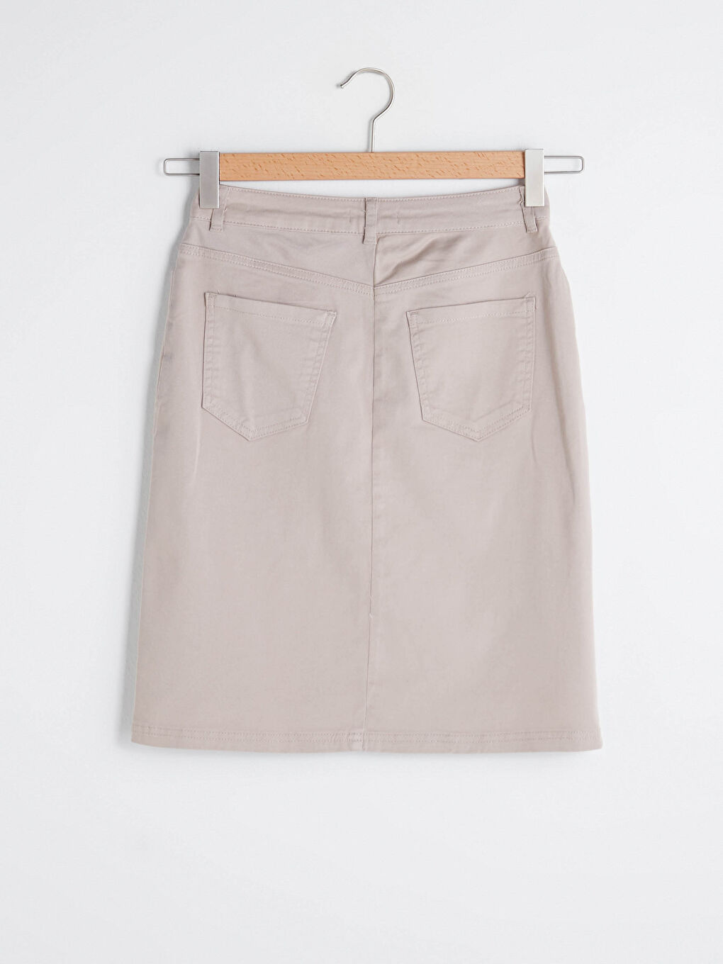 LCWAIKIKI Classic Pocket Detailed Gabardine Fabric Women's Skirt -S1EV69Z8-FFG