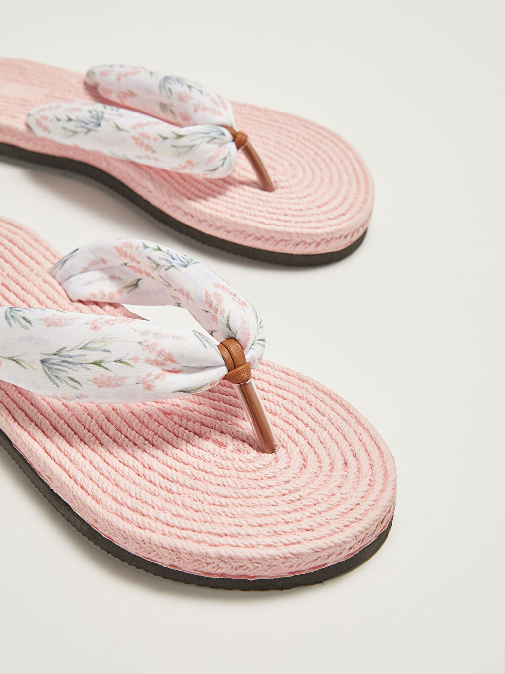 Women's Straw Sole Flip Flops Beach Slippers-5