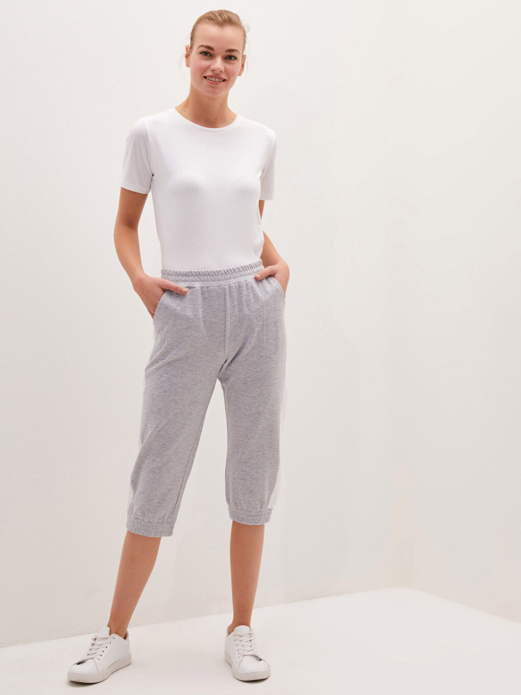 بنطلون كابري بخصر مطاط وجيب وتفاصيل رباط-5