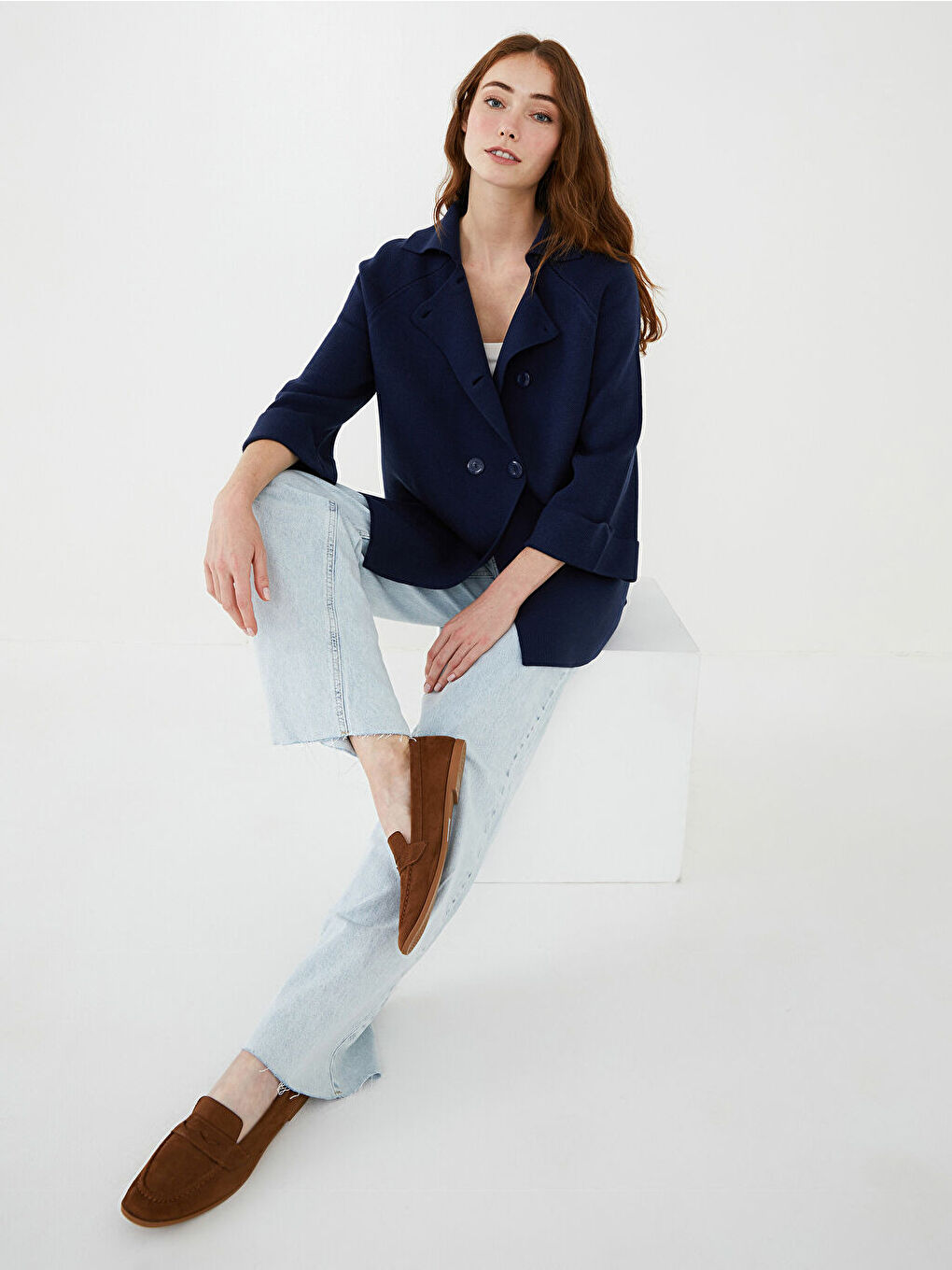 Kahverengi Süet Görünümlü Dekoratif Nakışlı Kadın Babet