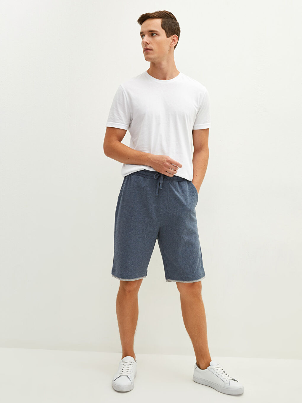 İndigo Standart Kalıp Erkek Roller Şort-1