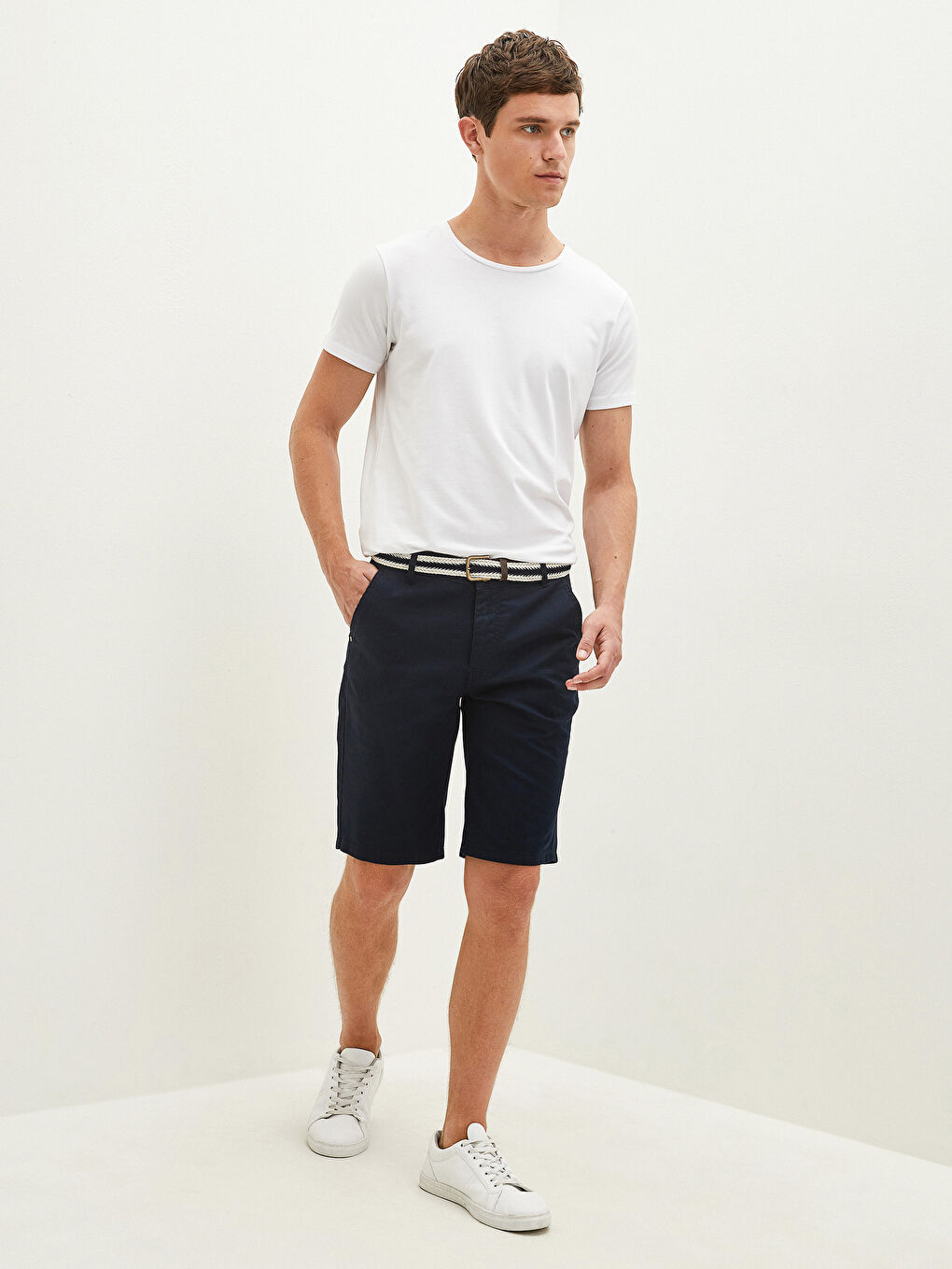 Шорты Мужские Приталенного Кроя С Ремнем-1