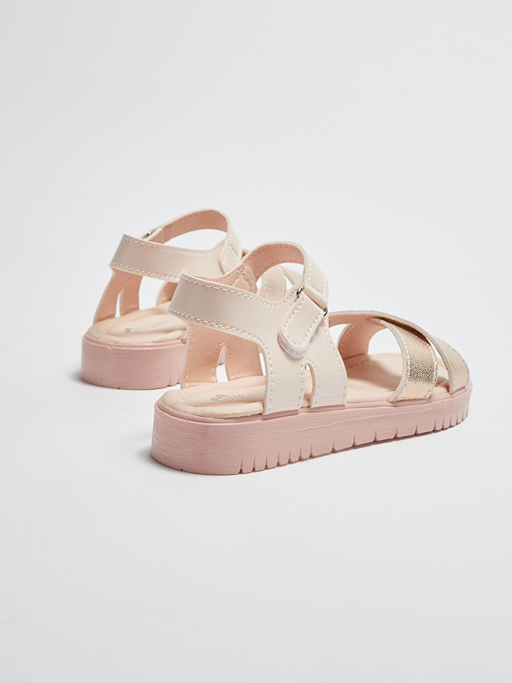 صنادل البنات بخطوط متقاطعة-4