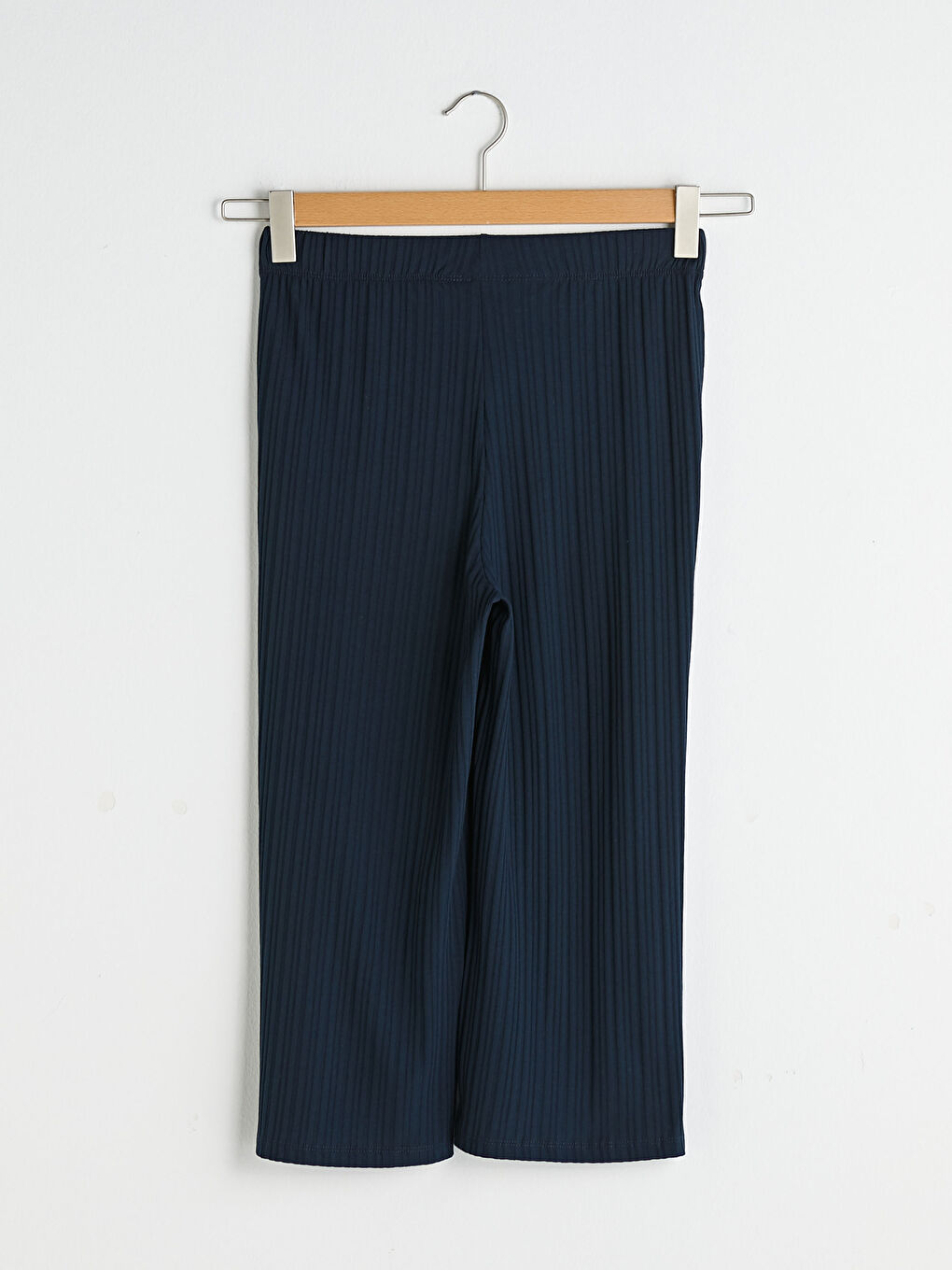 LC Waikiki Elastic Waist Striped Camisole Fabric Women Capri -S1FB40Z8-JEU