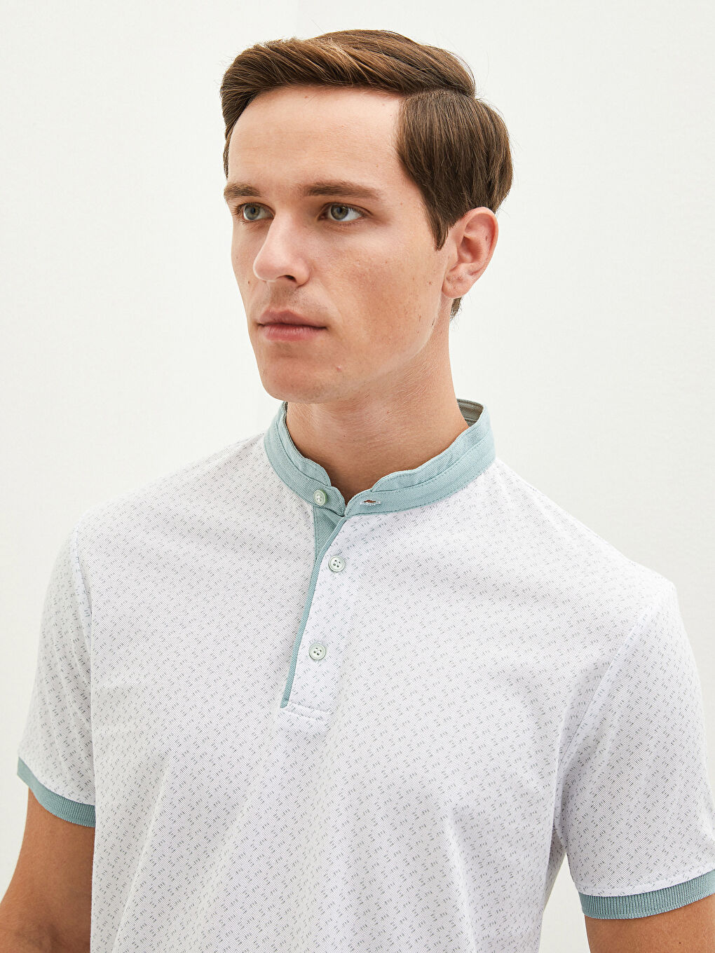 Yeşil Hakim Yaka Kısa Kollu Desenli Erkek Tişört-1