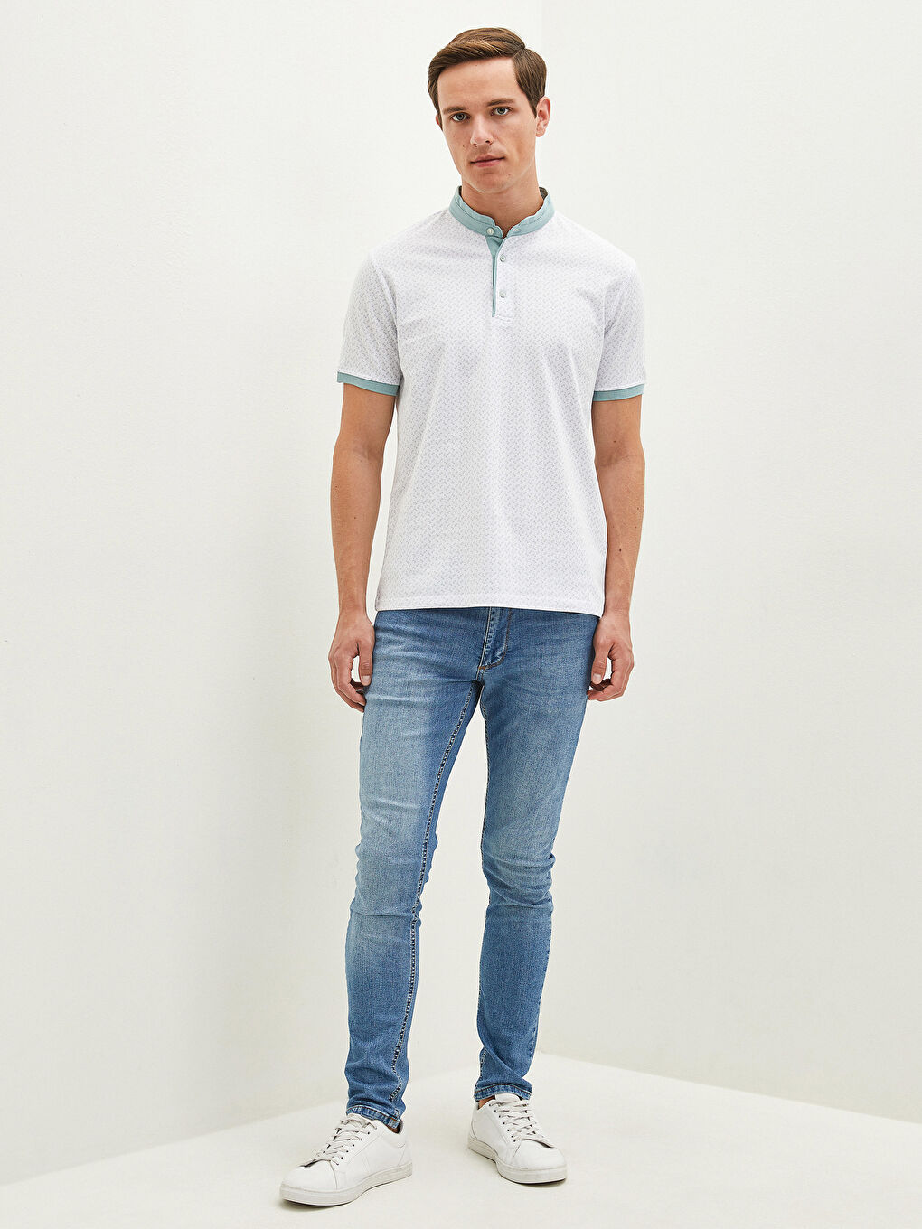 Yeşil Hakim Yaka Kısa Kollu Desenli Erkek Tişört-2