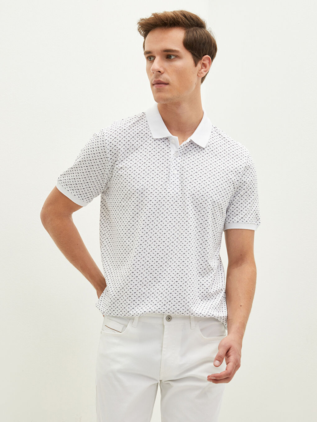 Beyaz Polo Yaka Kısa Kollu Erkek Tişört-3