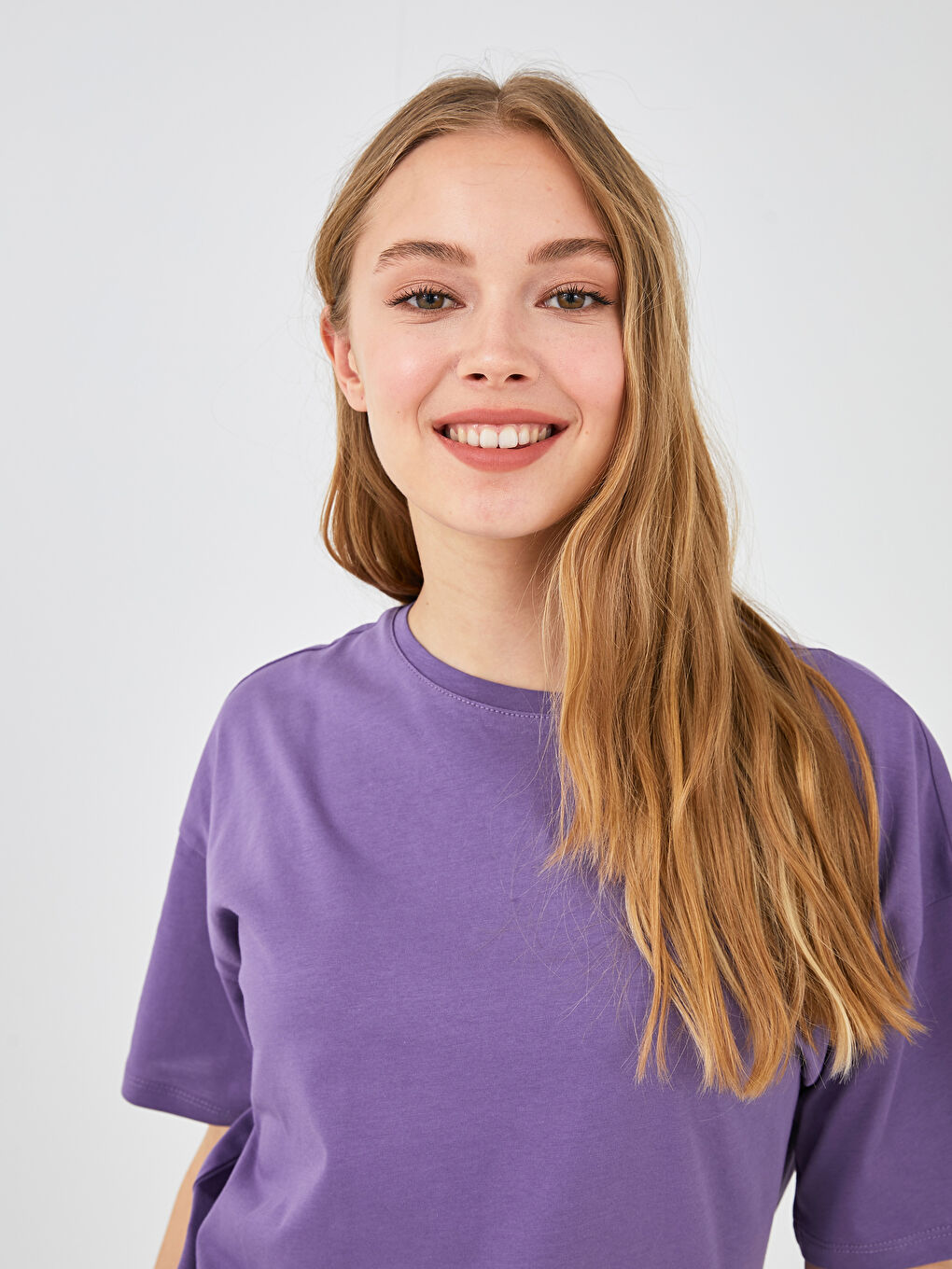 Mor Bisiklet Yaka Düz Kısa Kollu Pamuklu Kadın Tişört-2